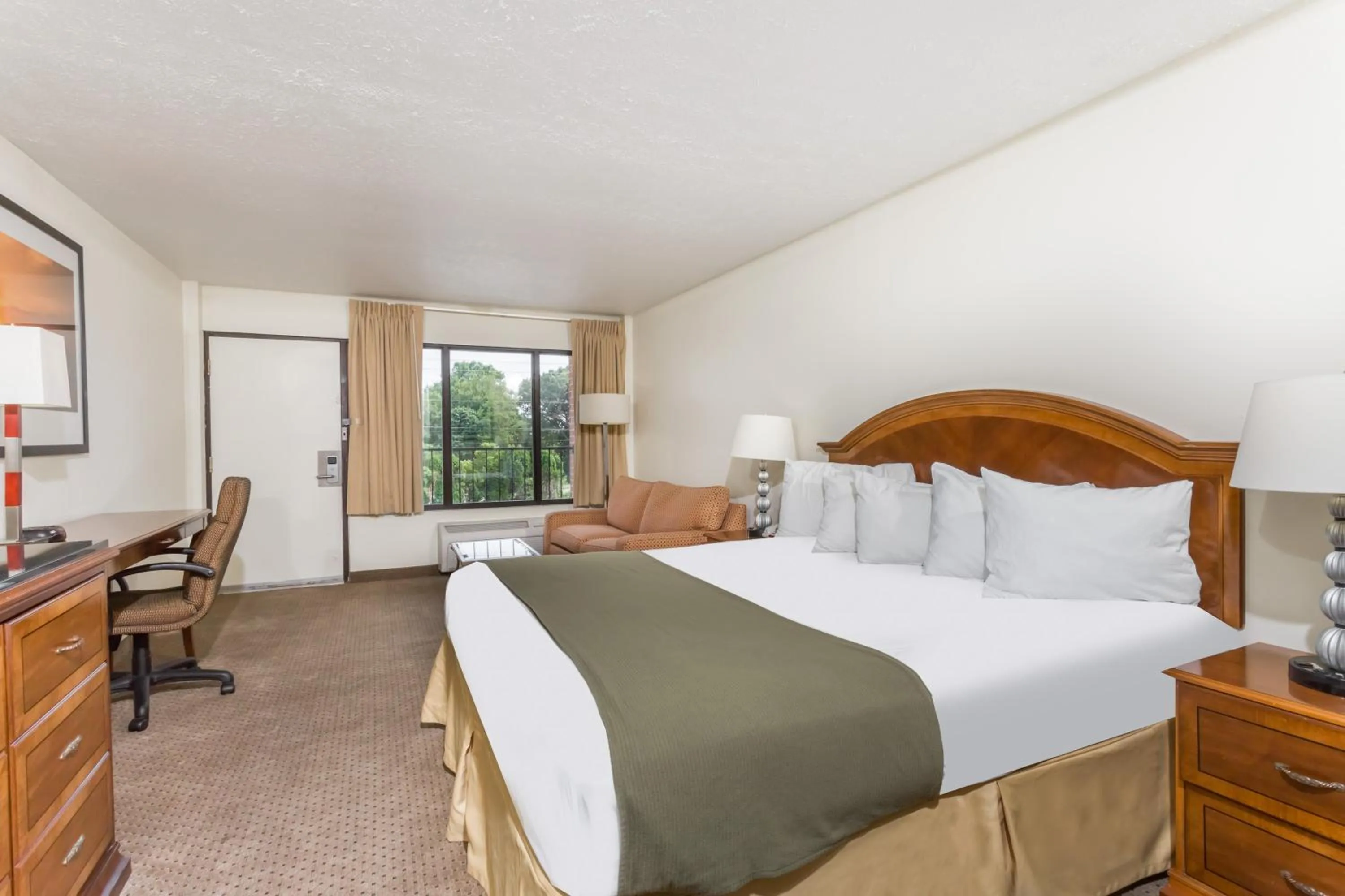 Bed in Days Inn by Wyndham Bedford