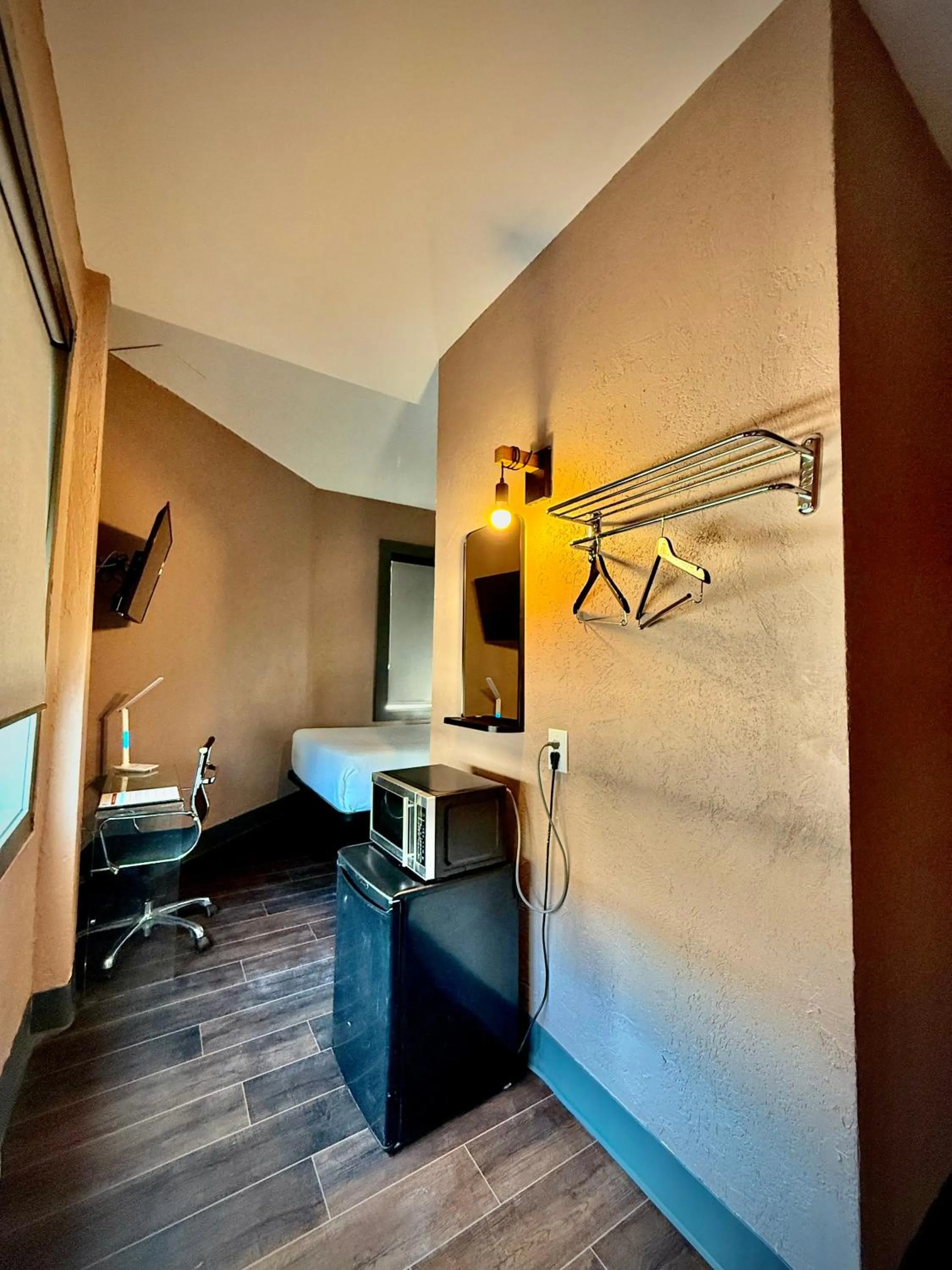 Bed in Royal Oak Inn