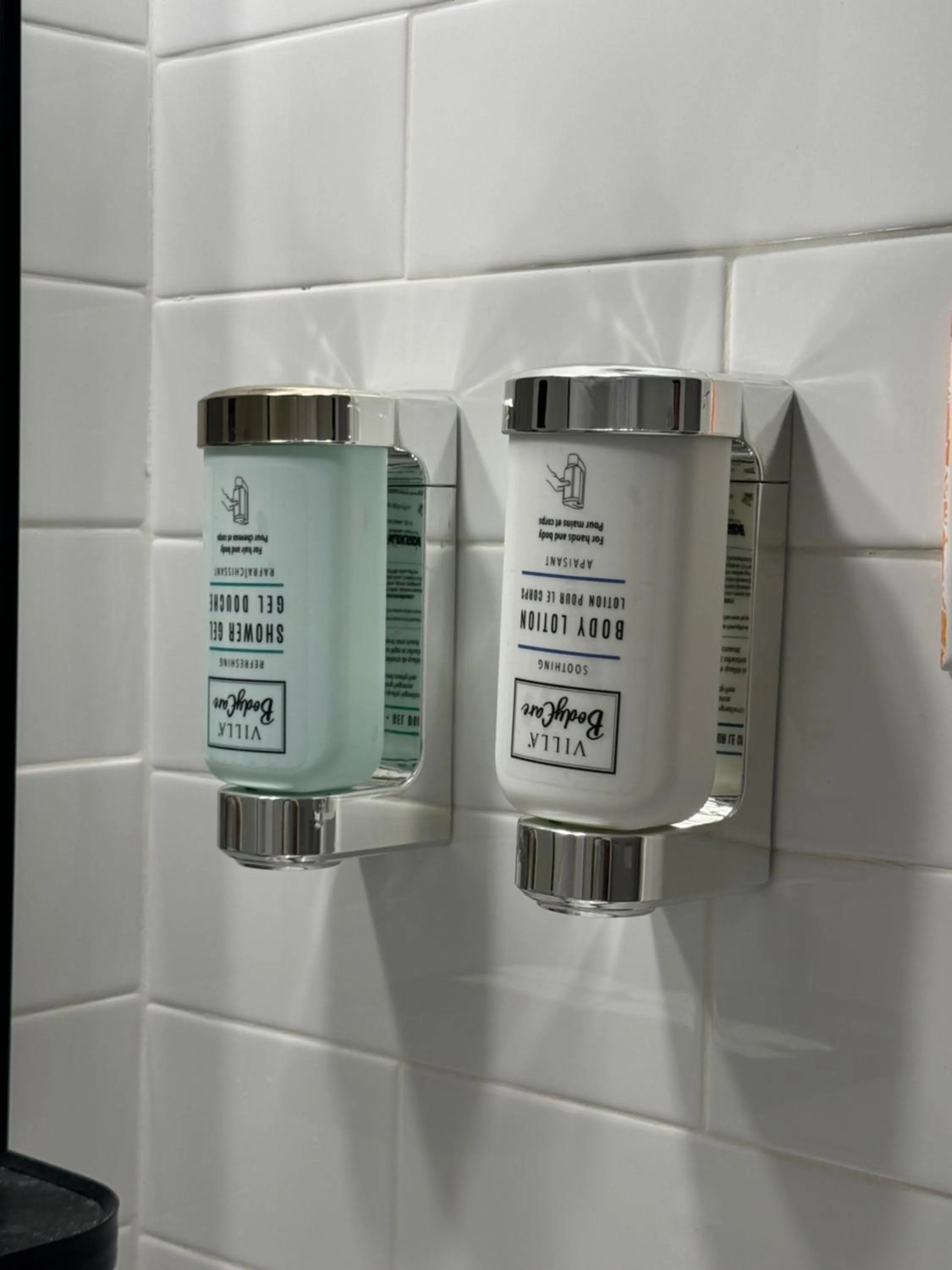 Bathroom in Royal Oak Inn