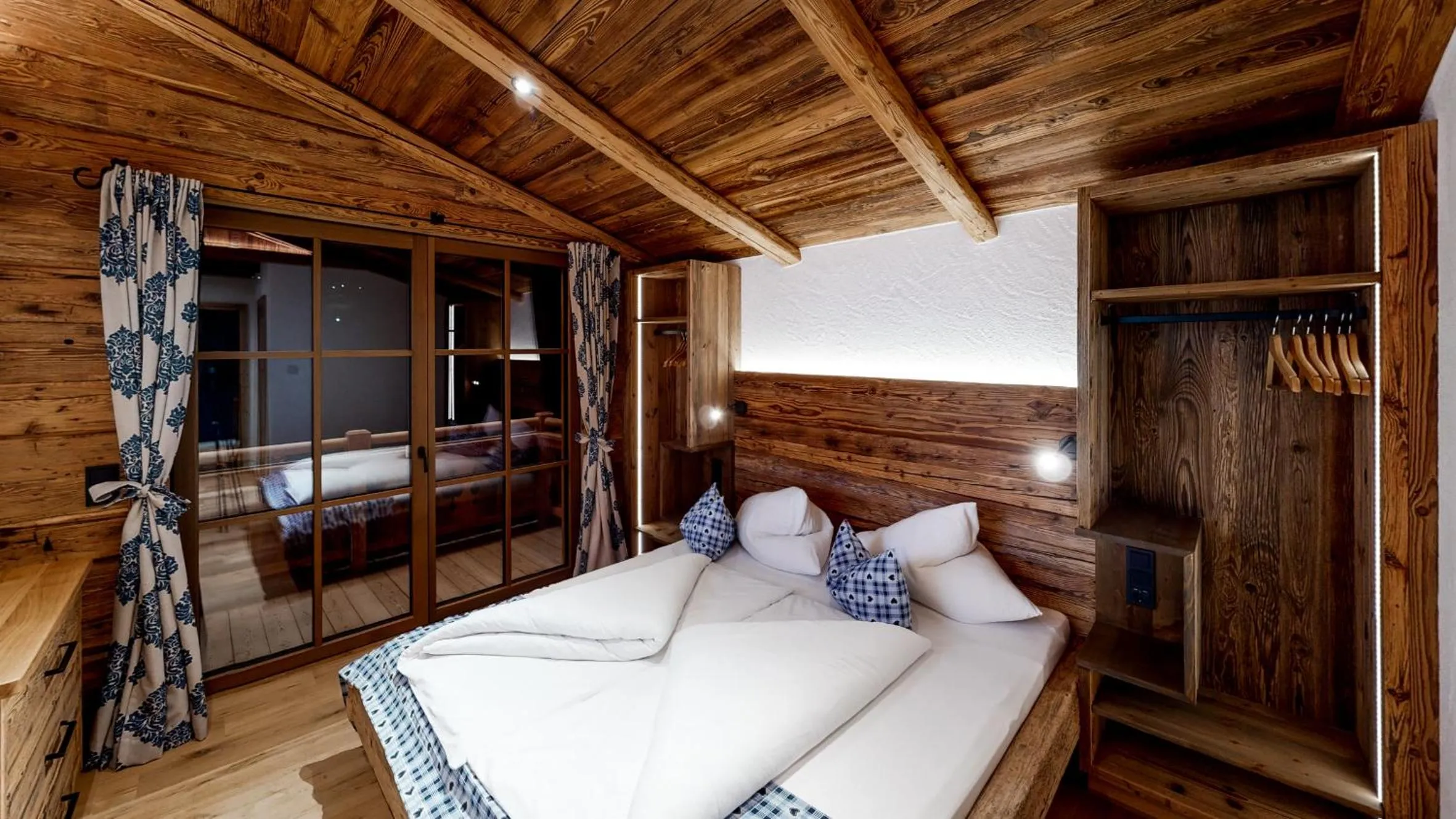 Bed in Stadl Chalet Ischgl