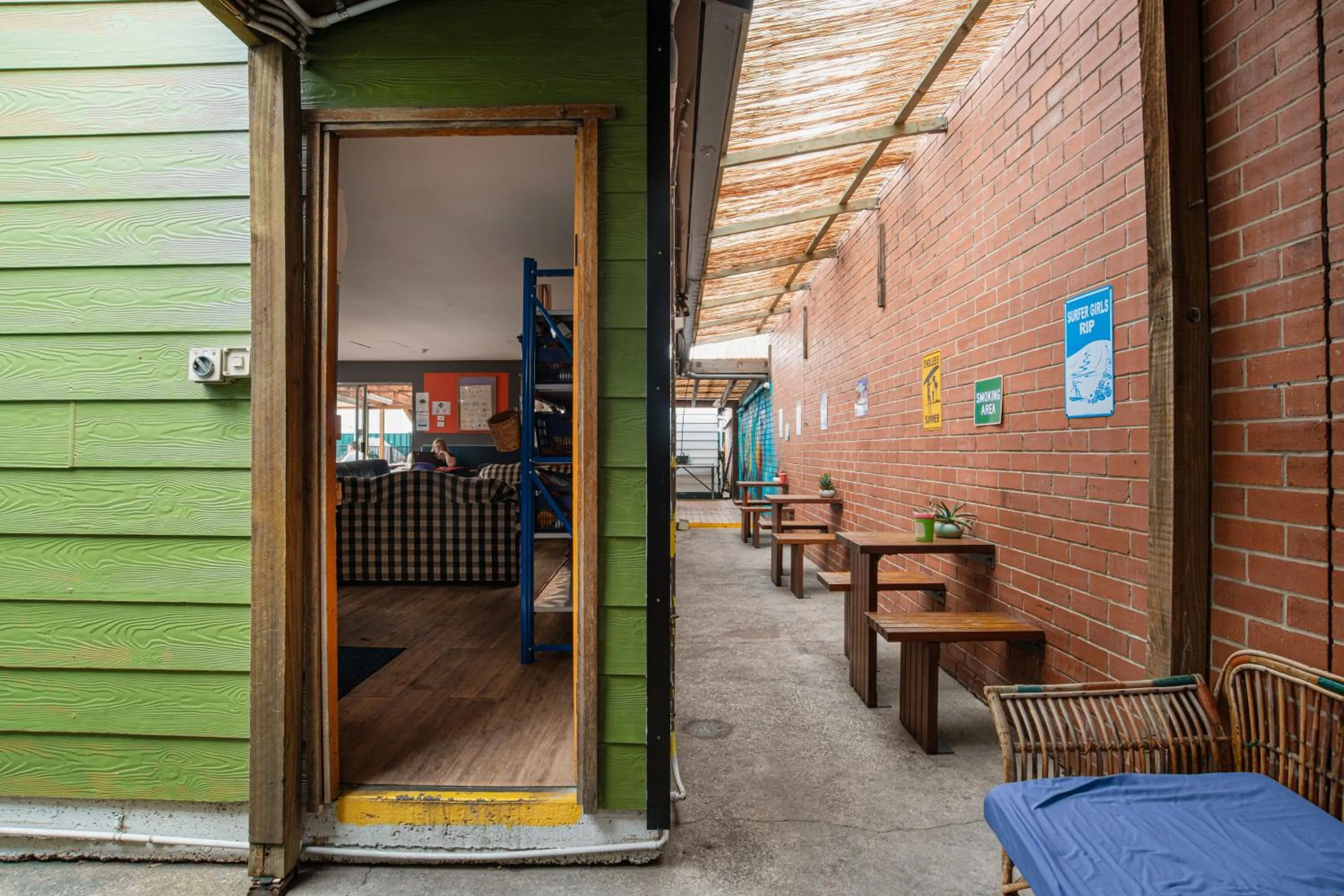 Patio in Backpackers Newcastle