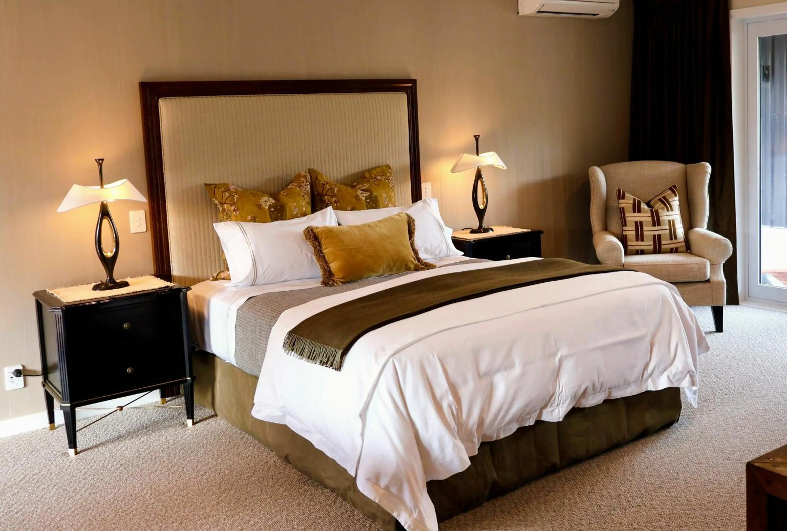 Bed in Bradleys Garden Bed and Breakfast