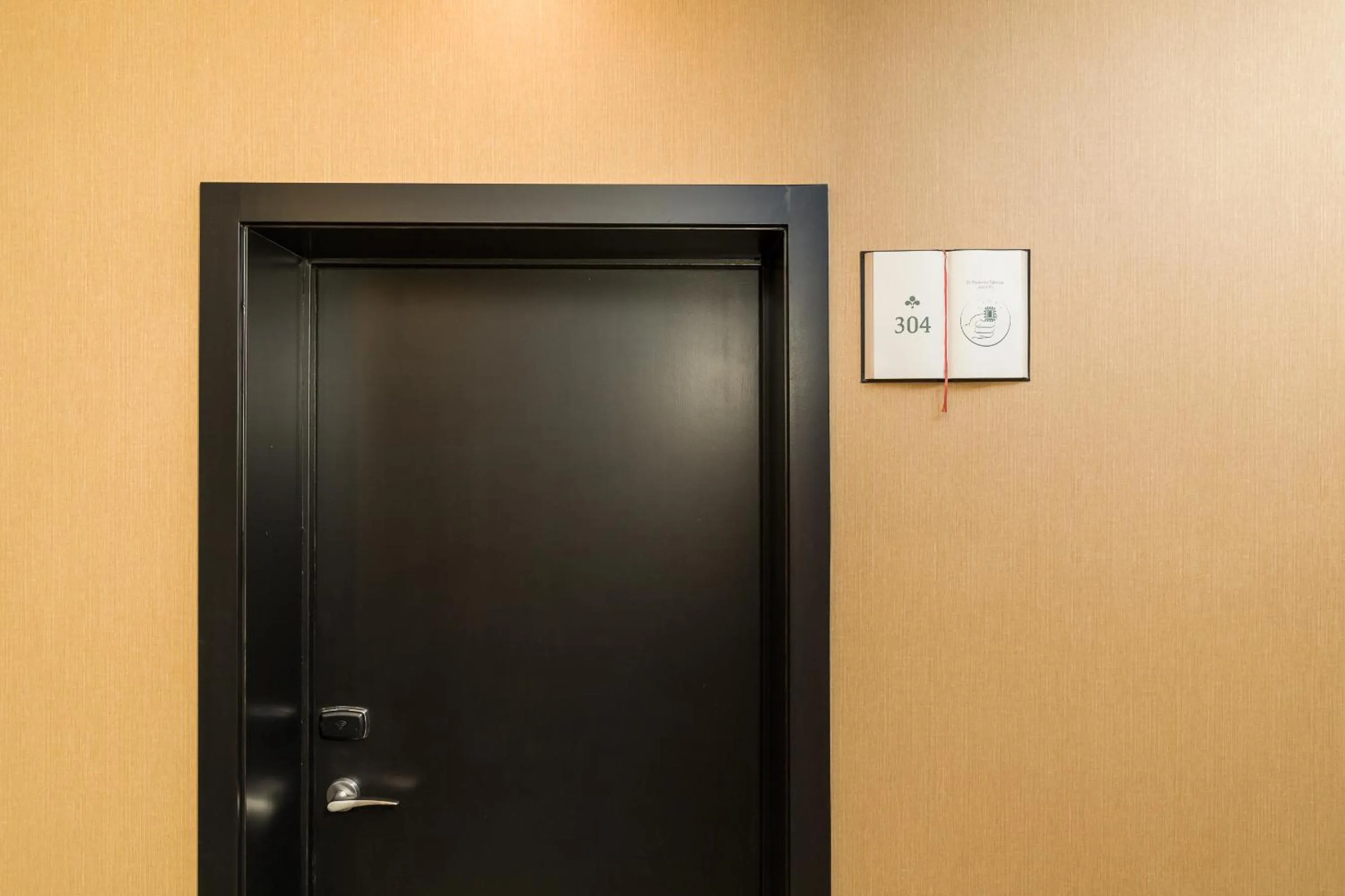 Decorative detail in Legends House by Sweet Porto