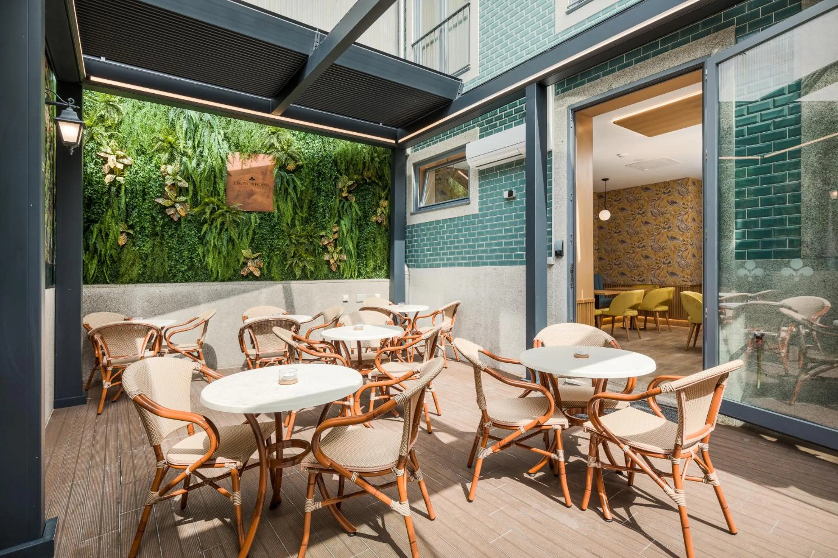 Patio in Legends House by Sweet Porto