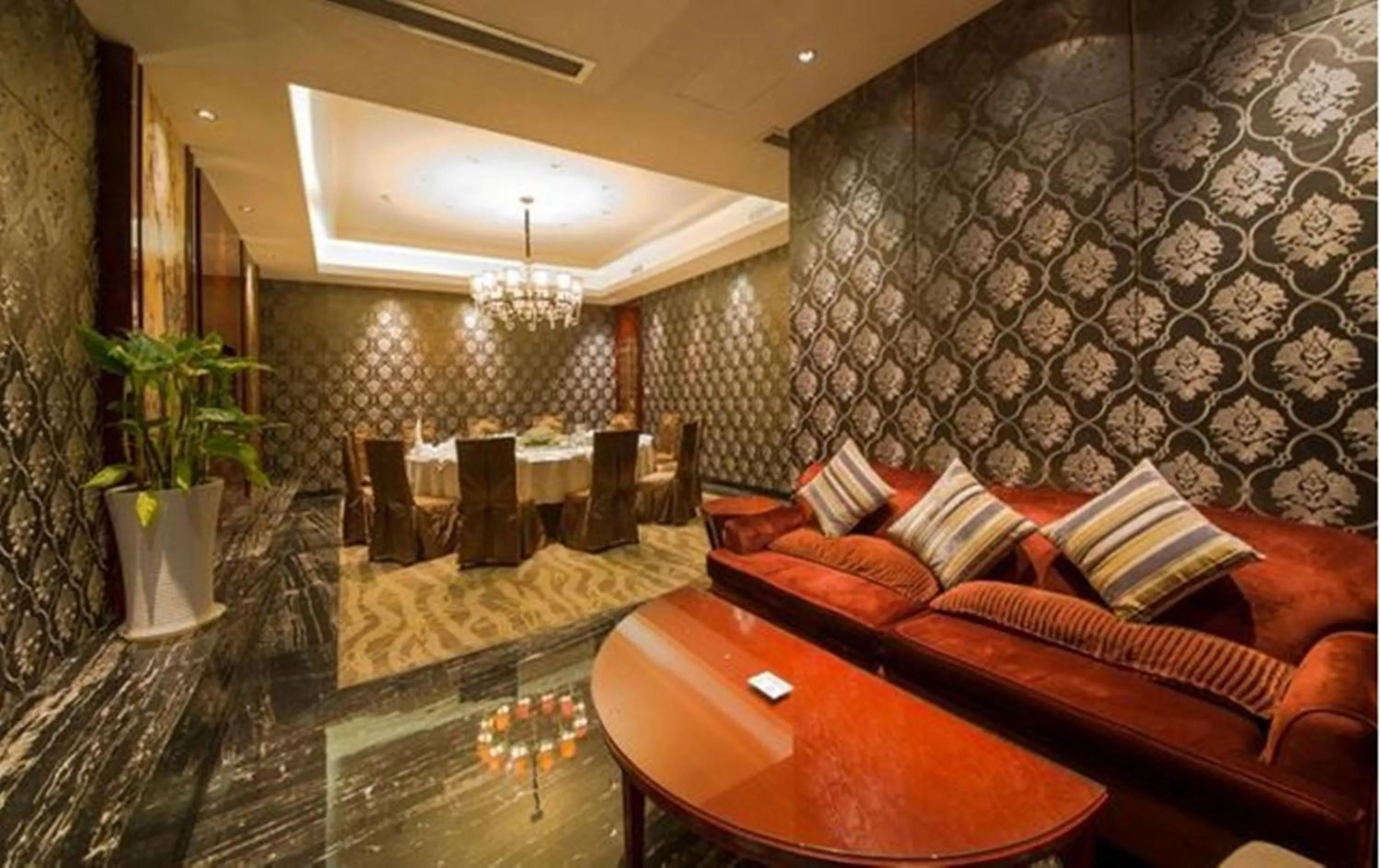 Restaurant/places to eat in Shu Guang International Hotel