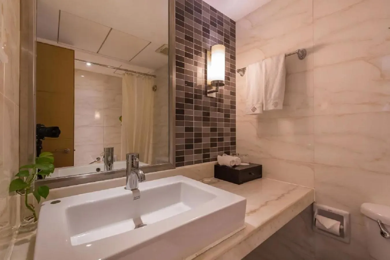 Bathroom in Shu Guang International Hotel