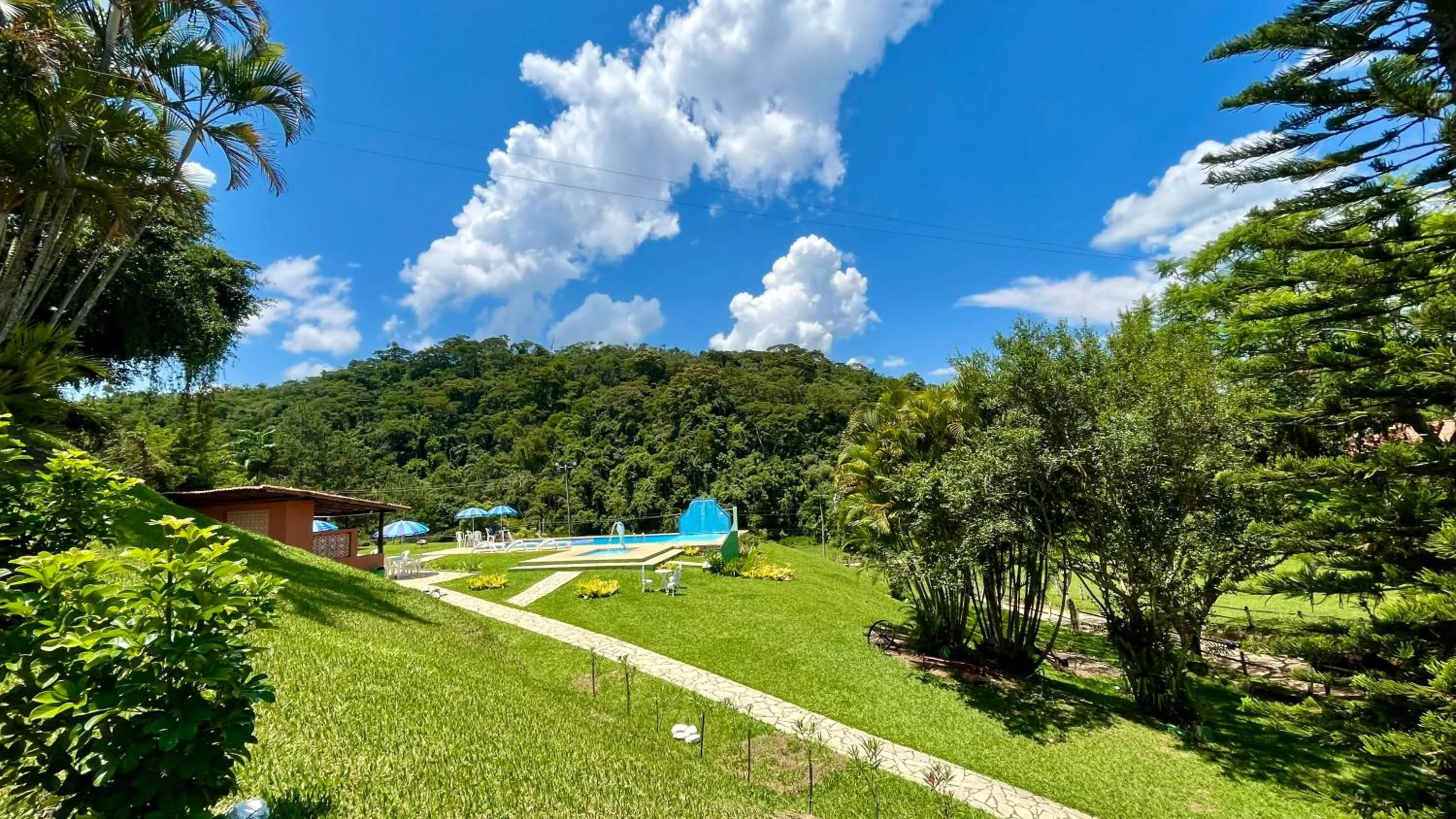 Swimming pool in Hotel Fazenda FASCINAÇÃO