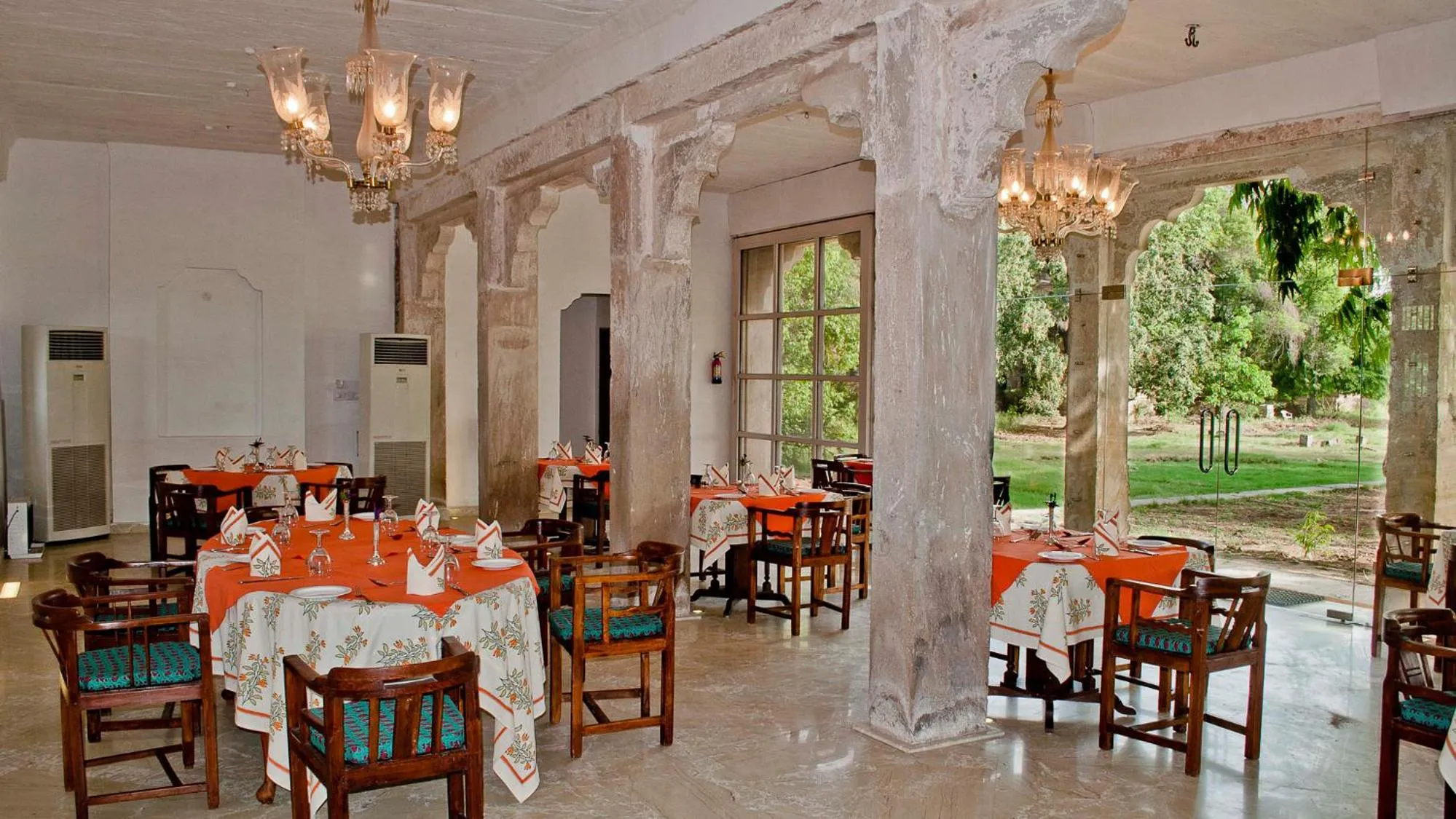 Restaurant/places to eat in Neemrana's - Deo Bagh