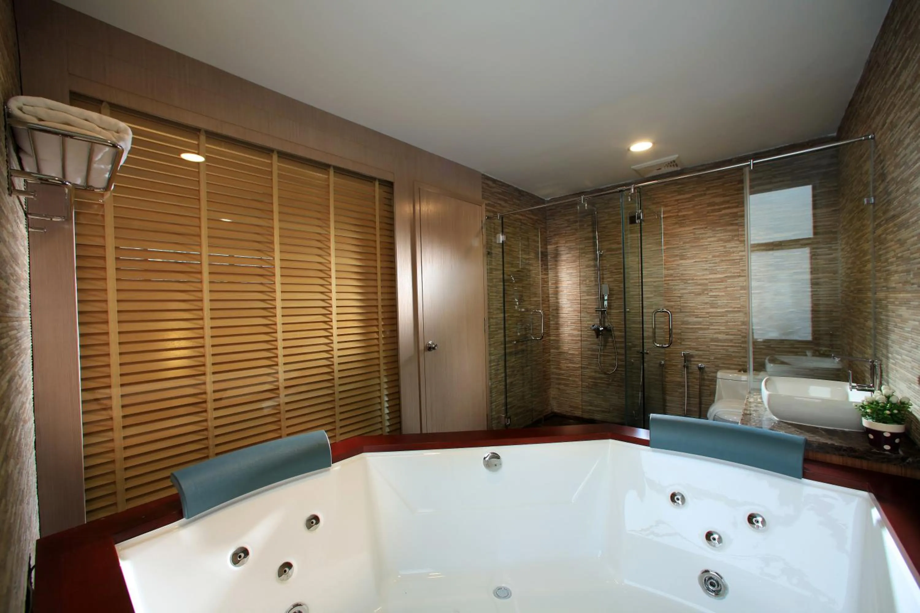 Bath in Izumi Hotel Bukit Bintang Kuala Lumpur