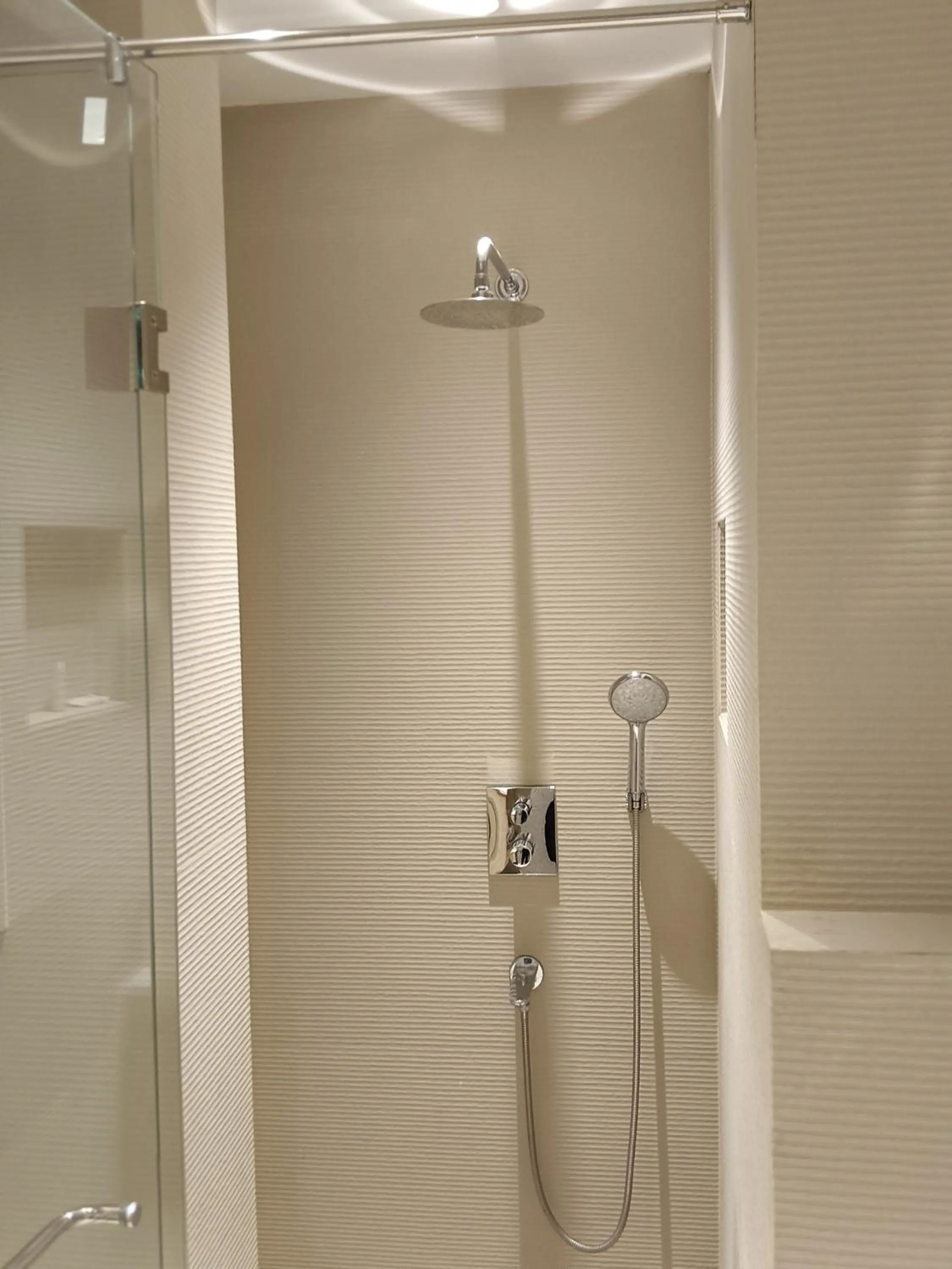 Bathroom in The Legend Inn Delhi