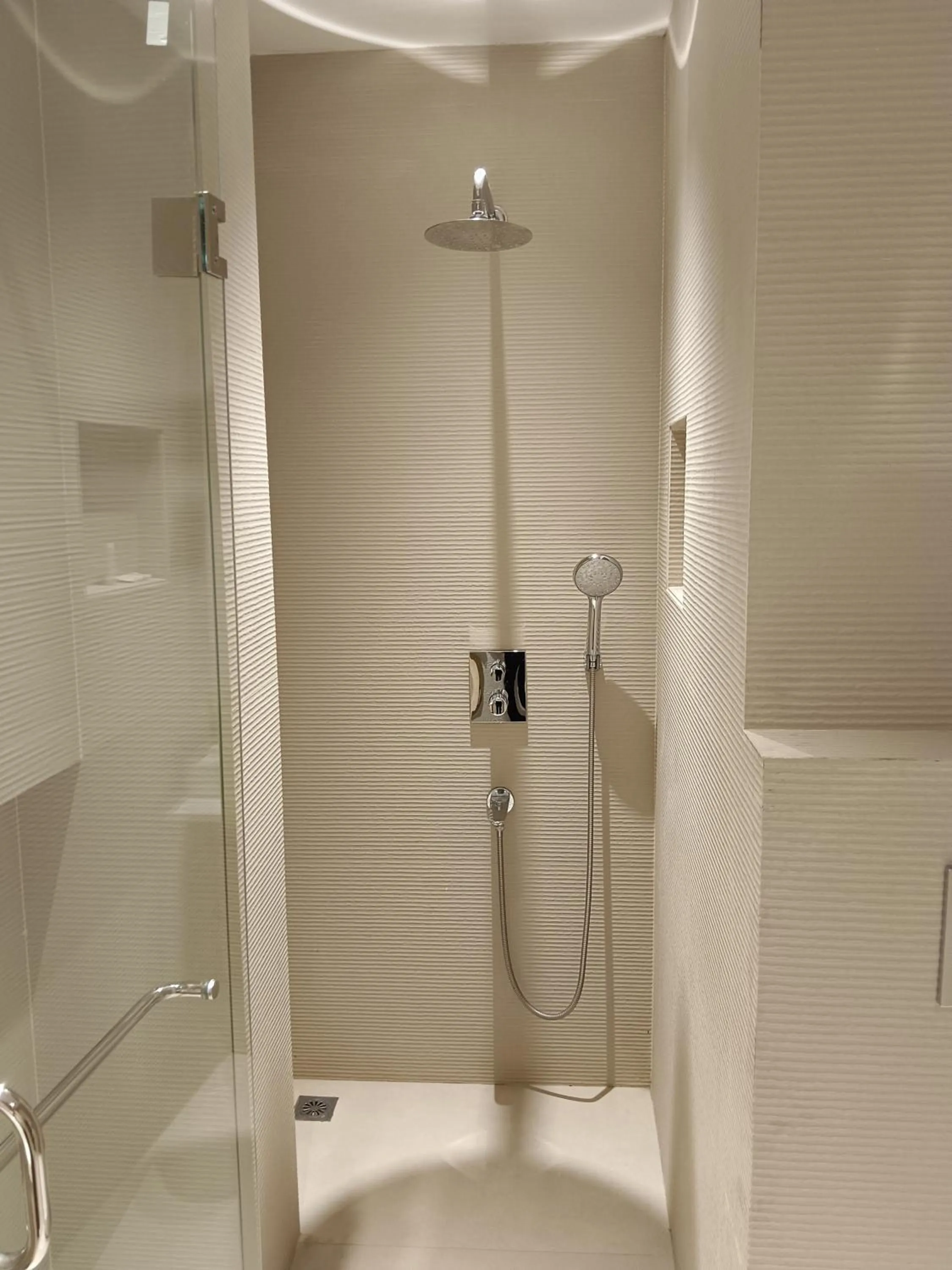 Bathroom in The Legend Inn Delhi