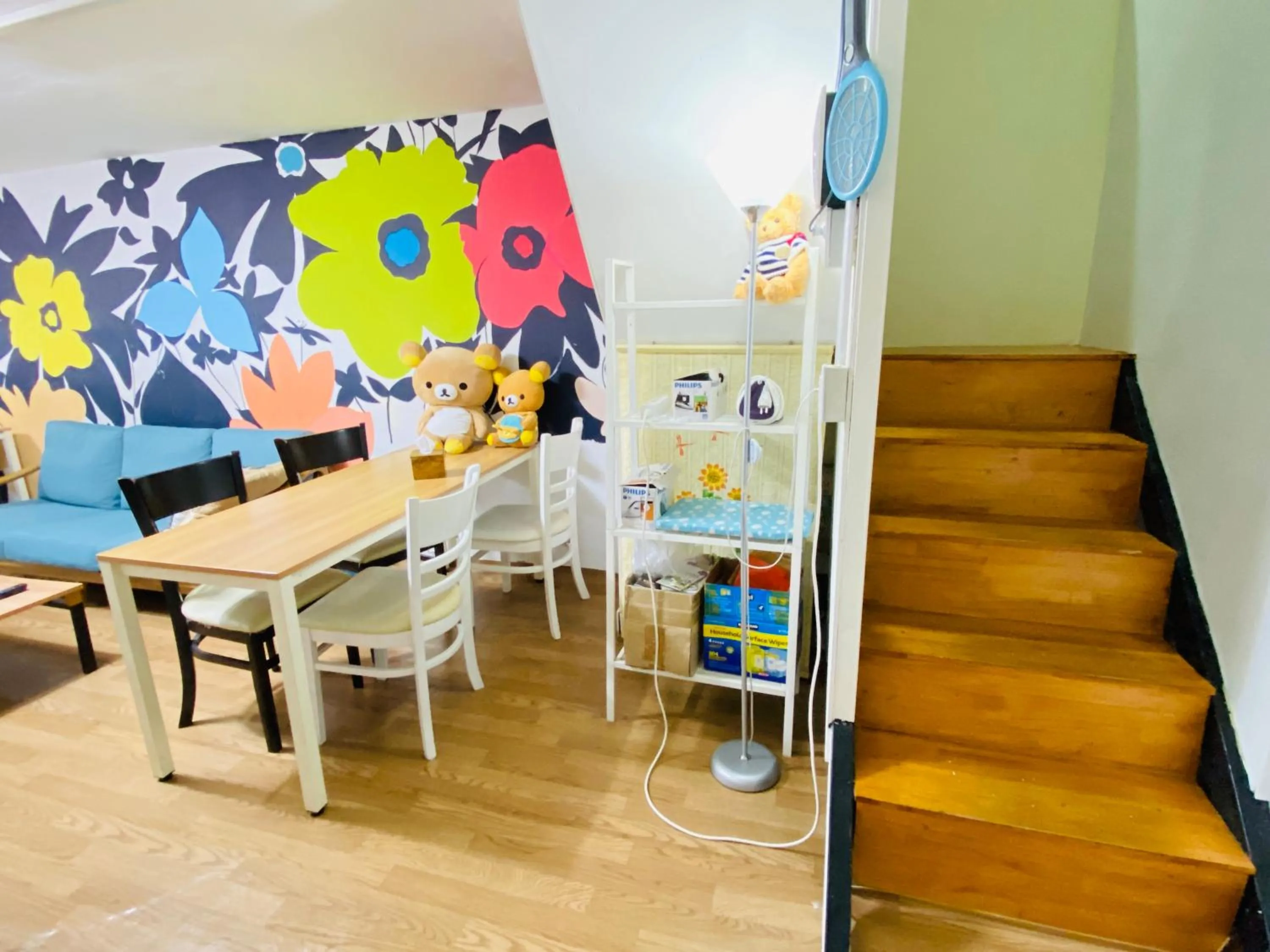 Communal lounge/ TV room in Aroha Guesthouse Seoul Station