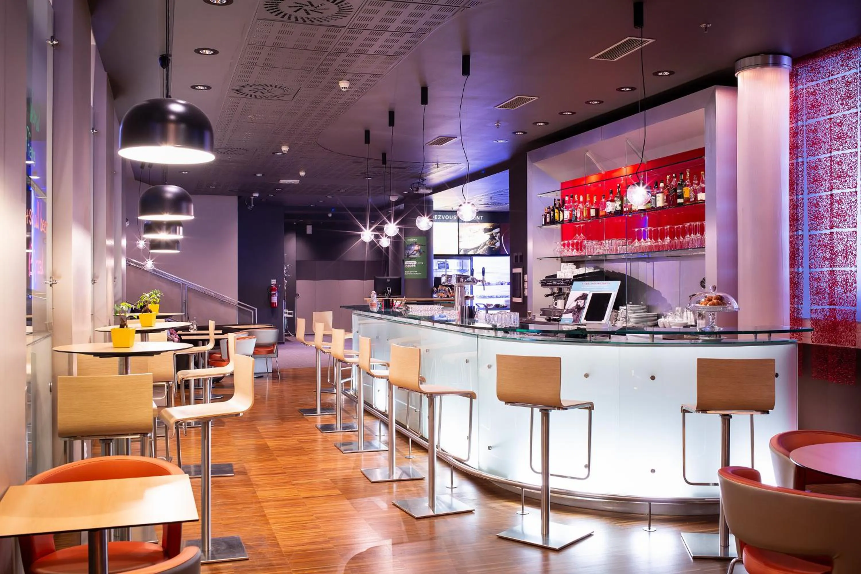 Lounge or bar in Ibis Praha Old Town