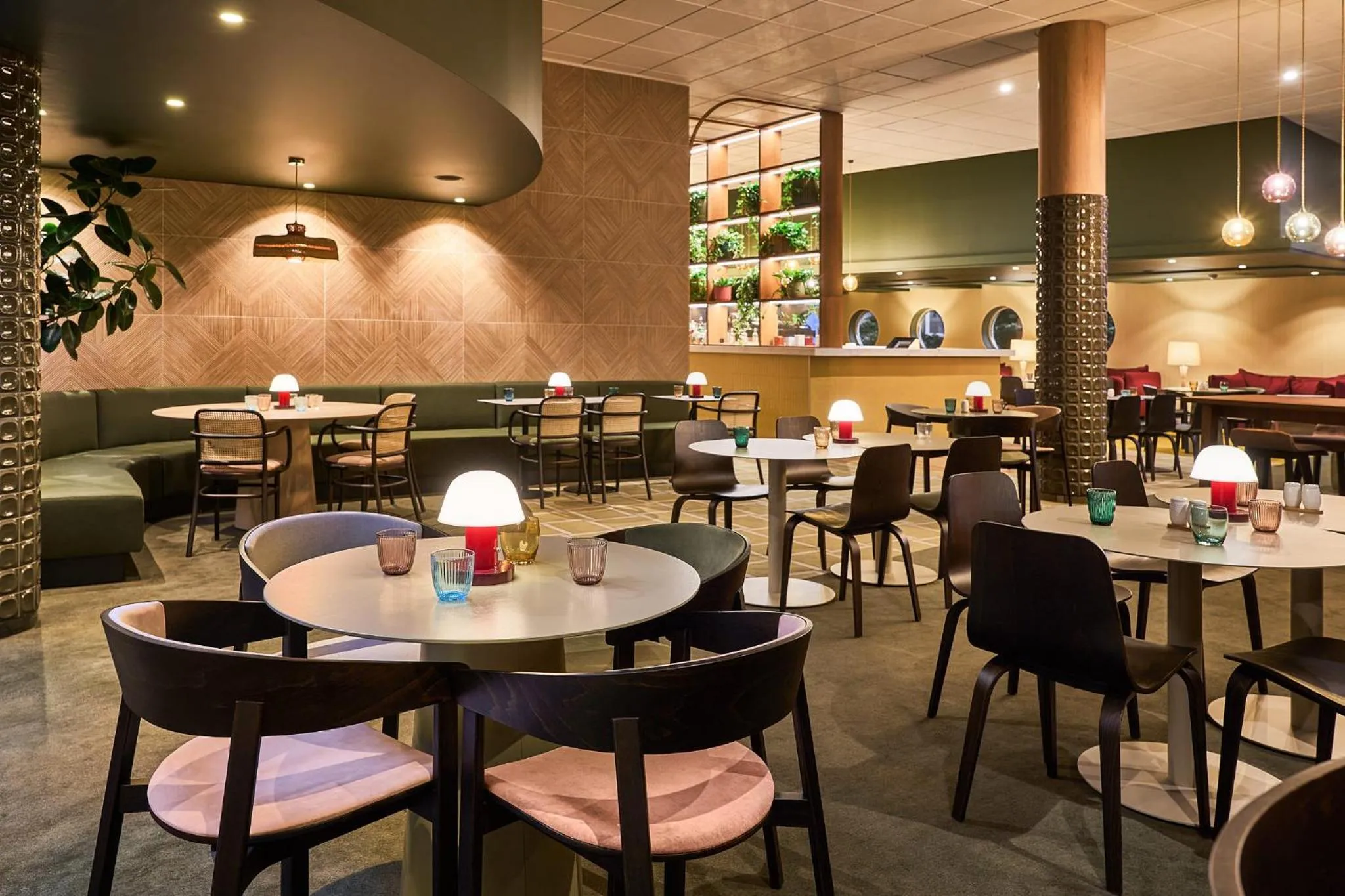 Restaurant/places to eat in Novotel Praha Wenceslas Square