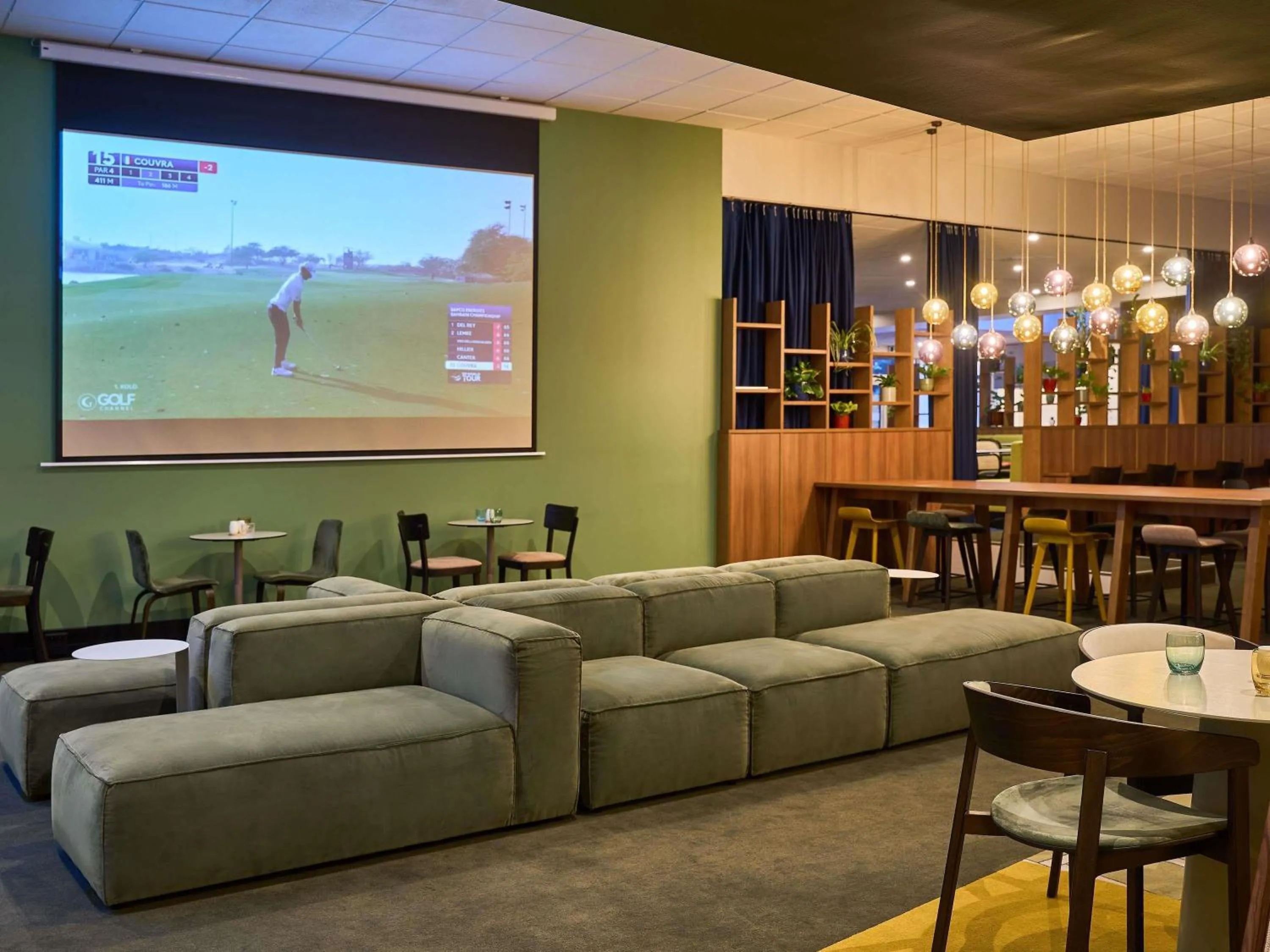 Restaurant/places to eat in Novotel Praha Wenceslas Square