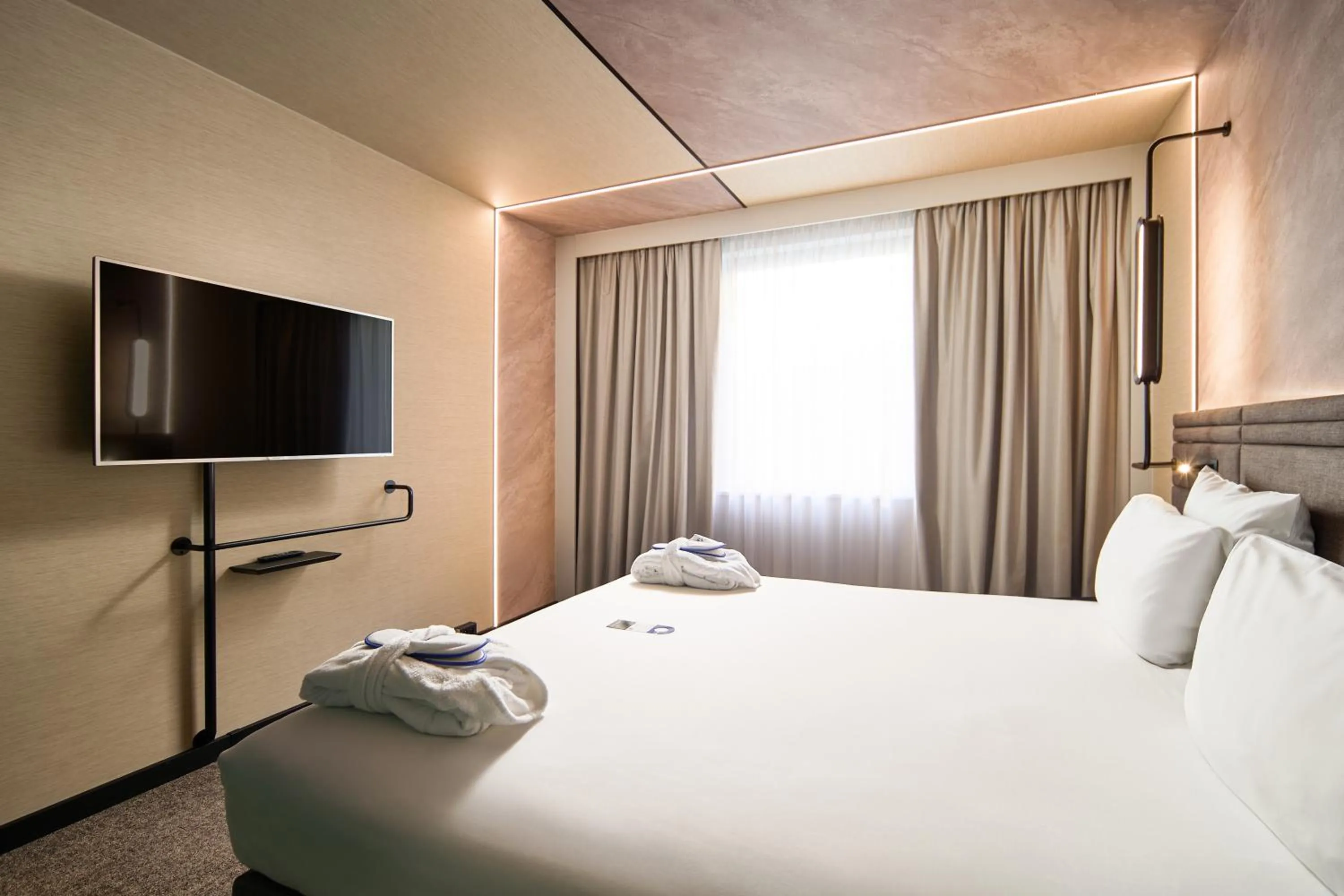 Bed in Novotel Praha Wenceslas Square