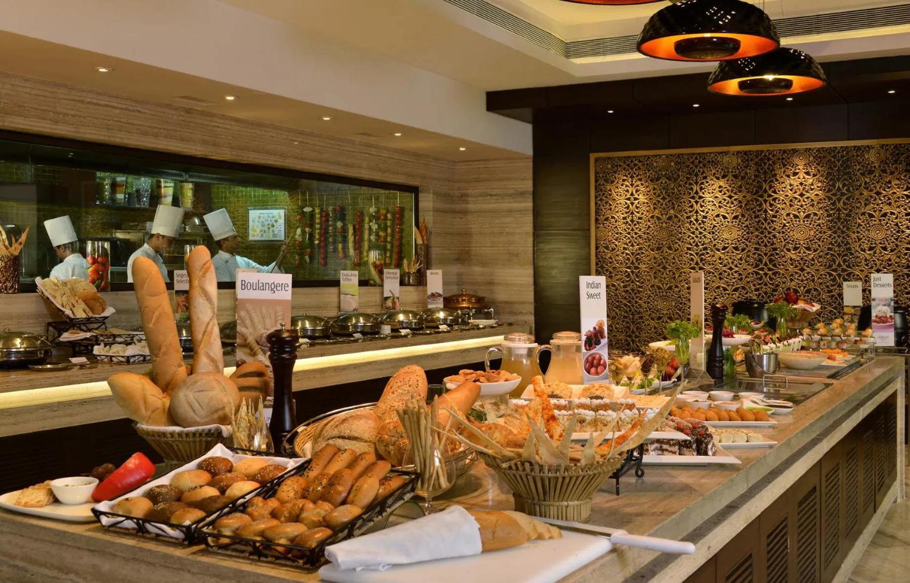Restaurant/places to eat in Fortune District Centre, Ghaziabad - Member ITC Hotels' Group
