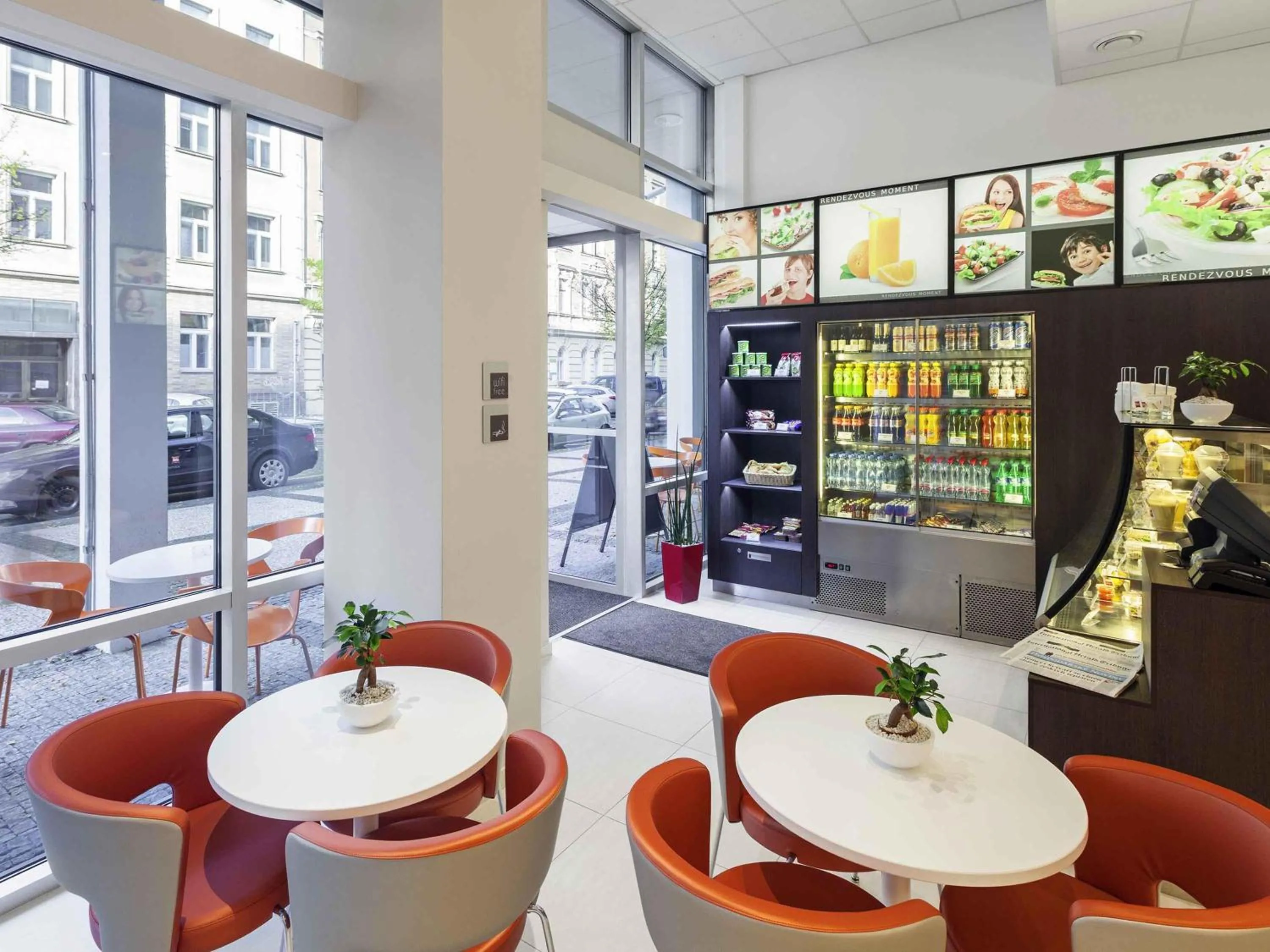 Lounge or bar in Ibis Praha Wenceslas Square