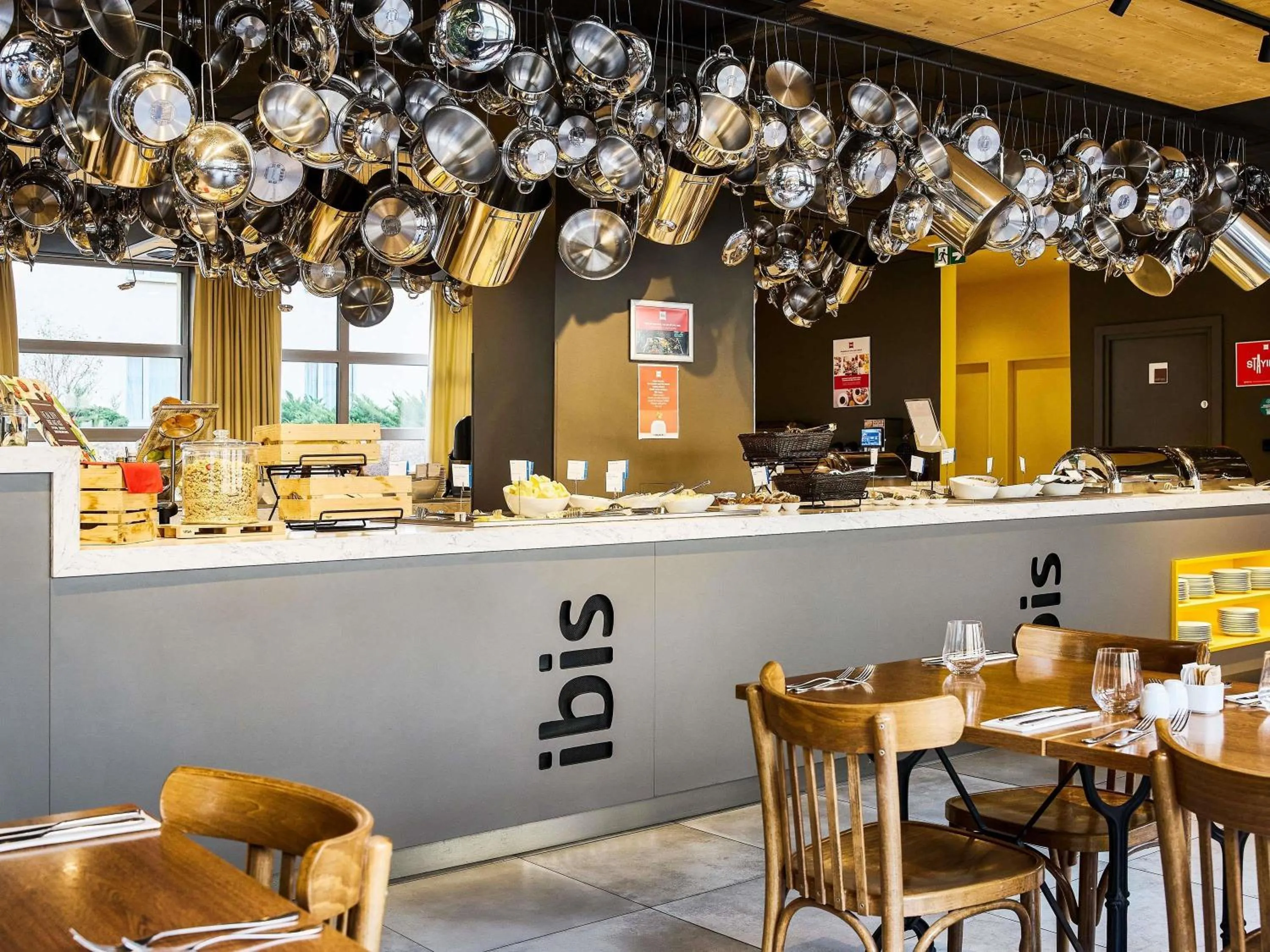 Restaurant/places to eat in Ibis Praha Wenceslas Square