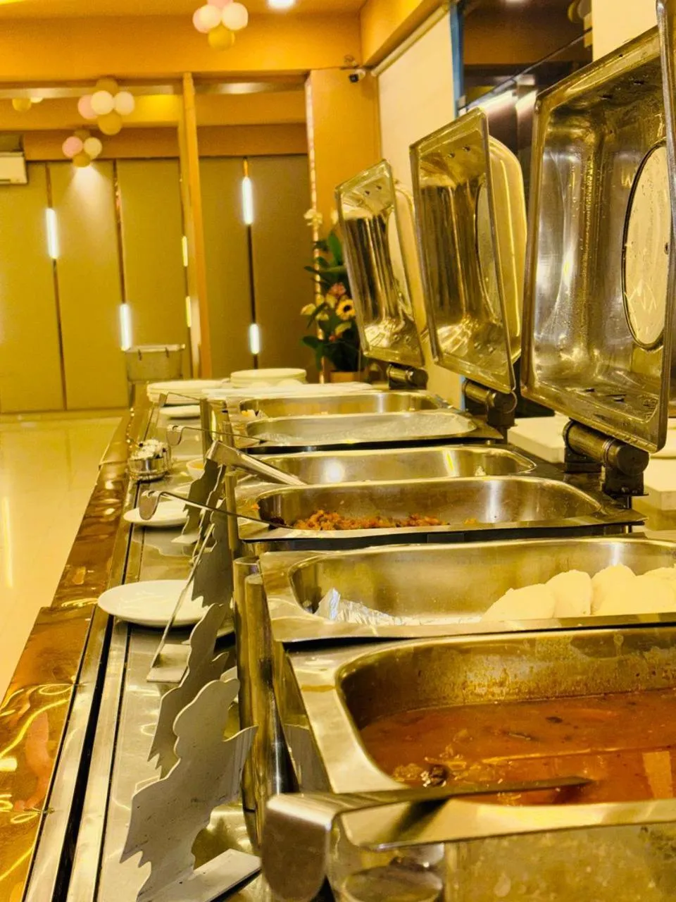 Buffet breakfast in Hotel Golf View Suites-Golf Course Road Gurgaon