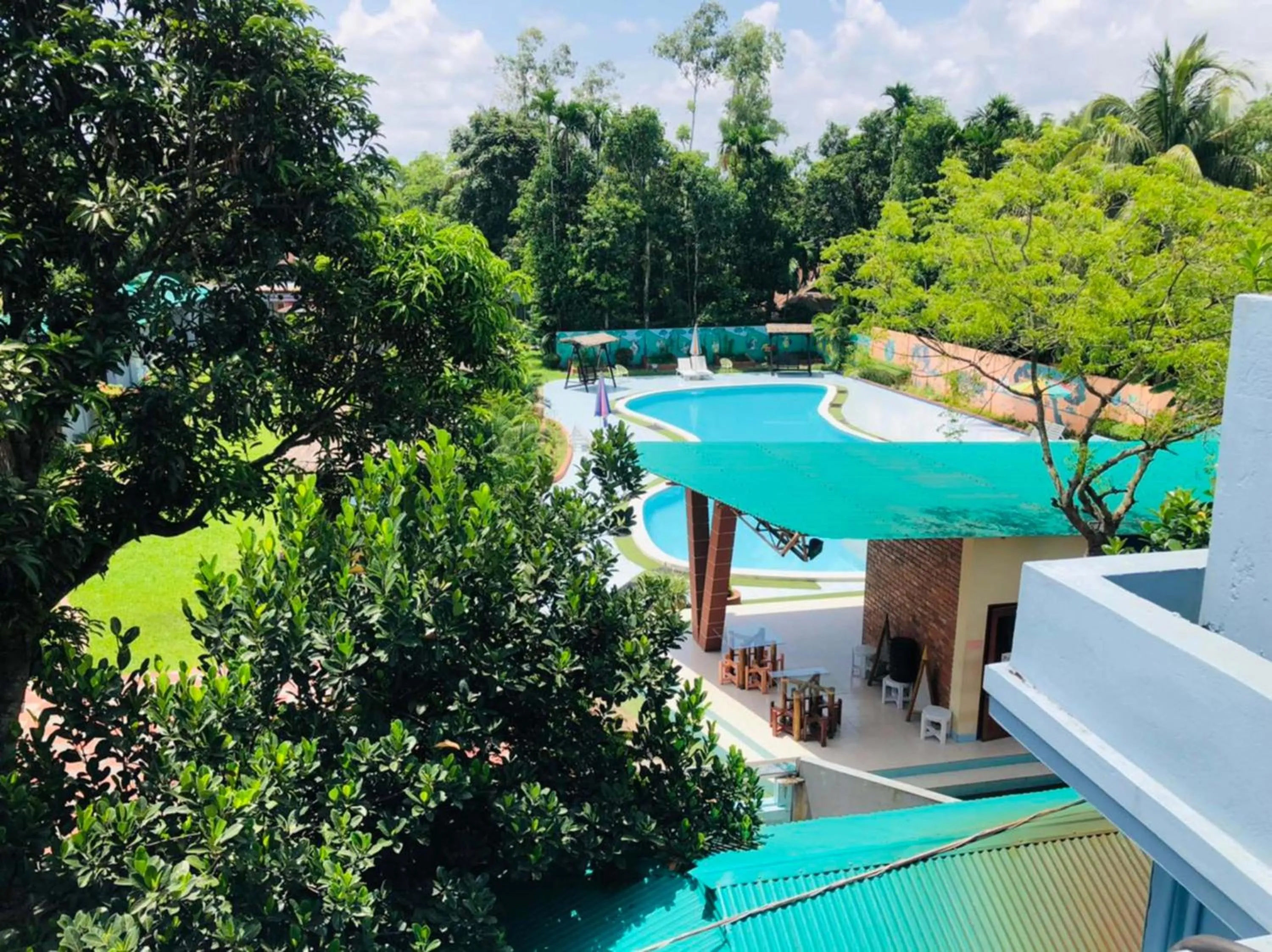 Pool view in Tea Heaven Resort