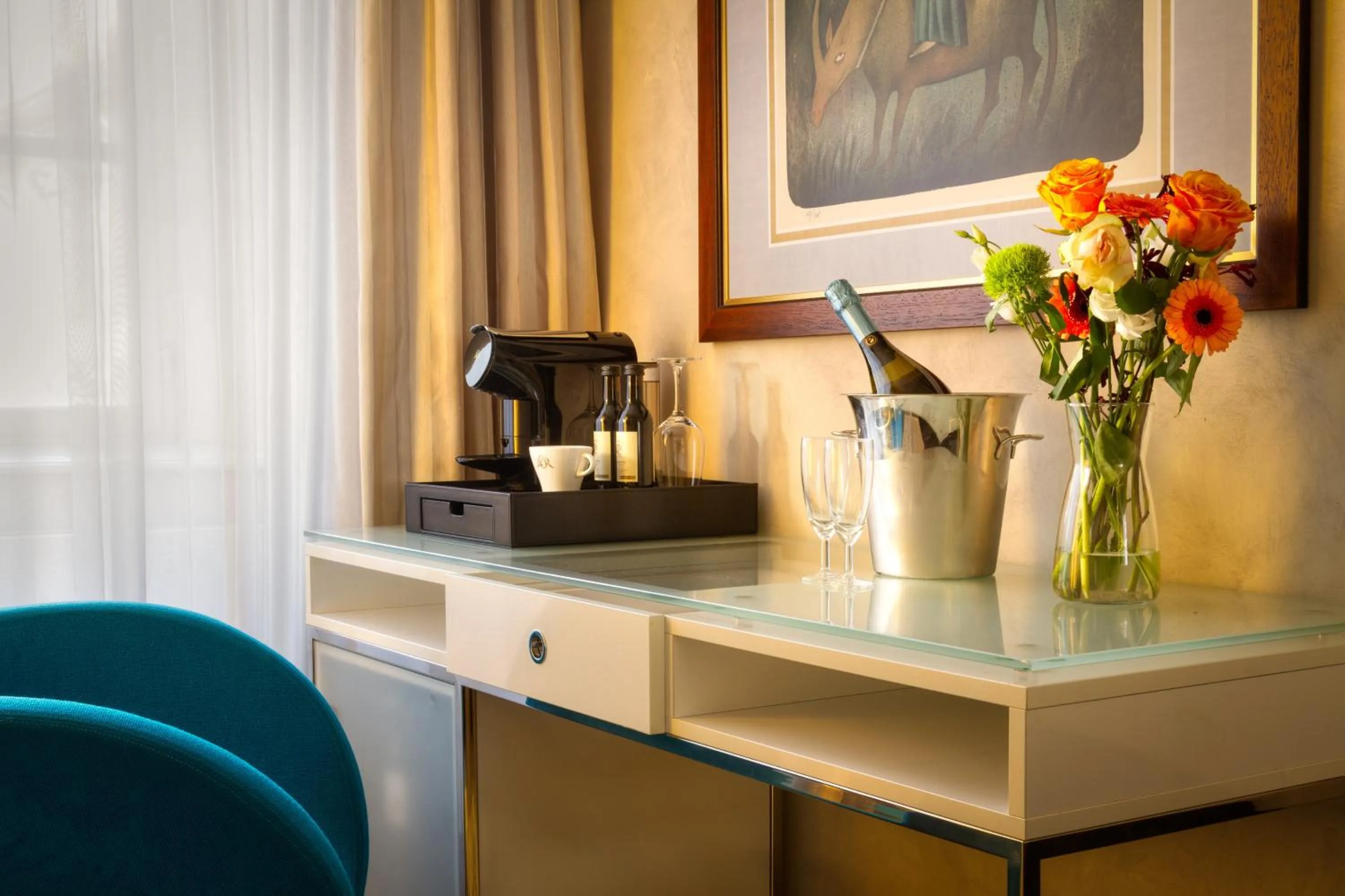 Coffee/tea facilities in Three Storks