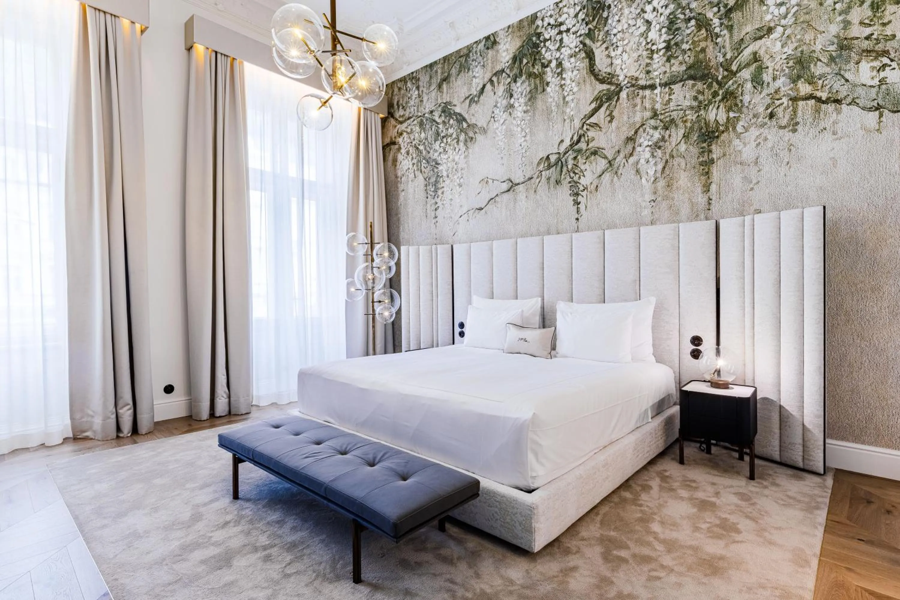 Bed in Grandhotel Pupp