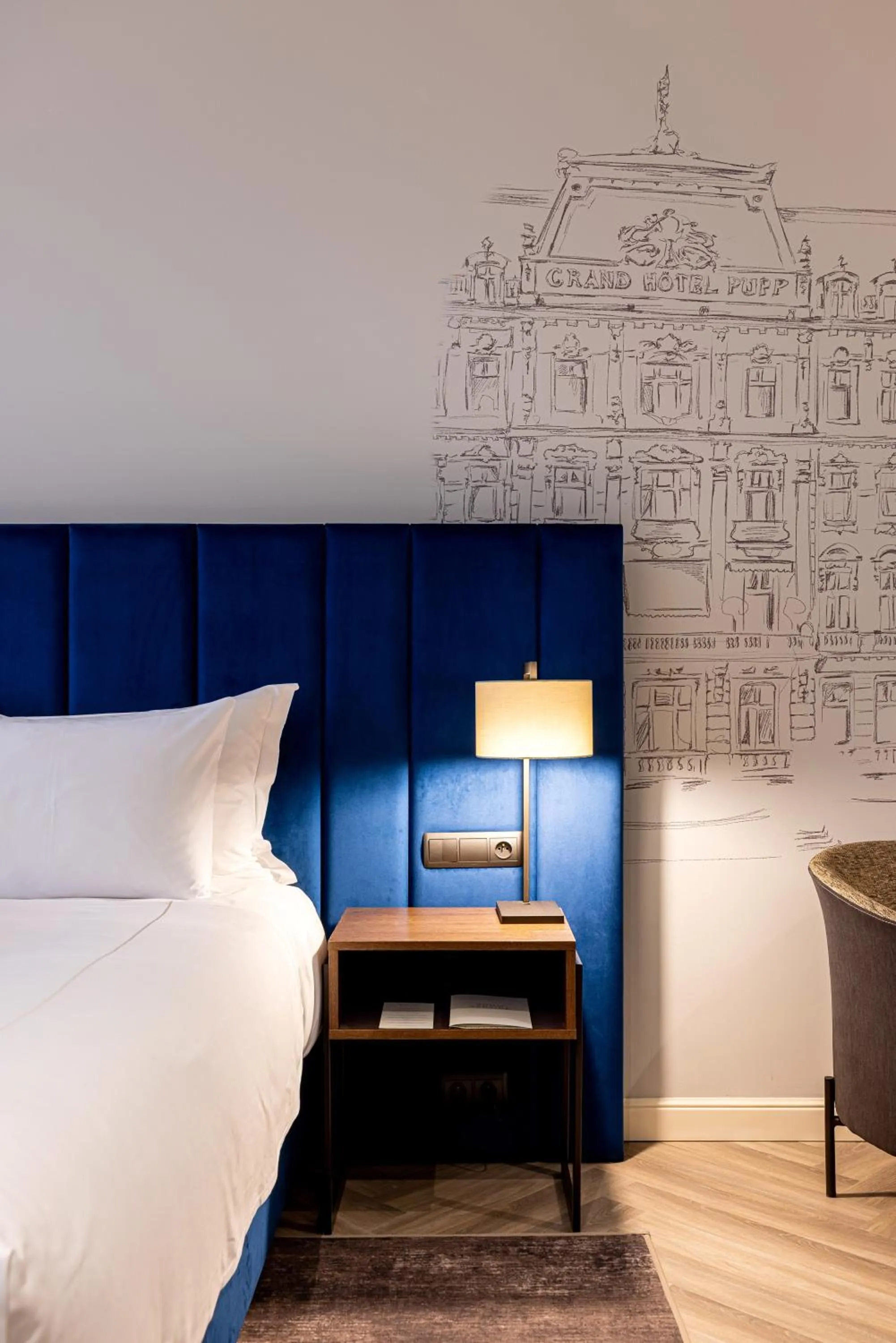 Bed in Grandhotel Pupp