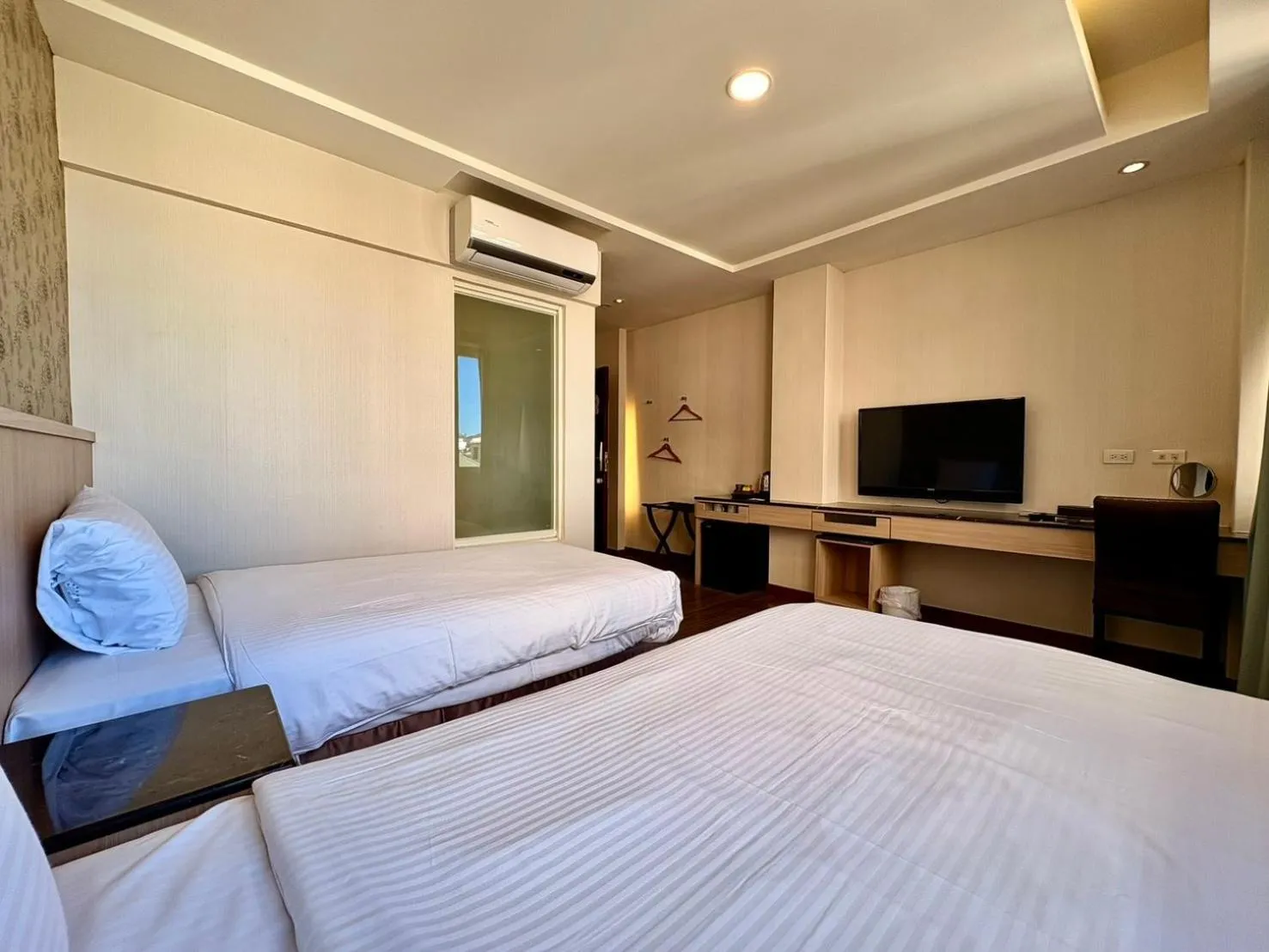 Bed in Tc慢旅花蓮館-近東大門夜市市中心