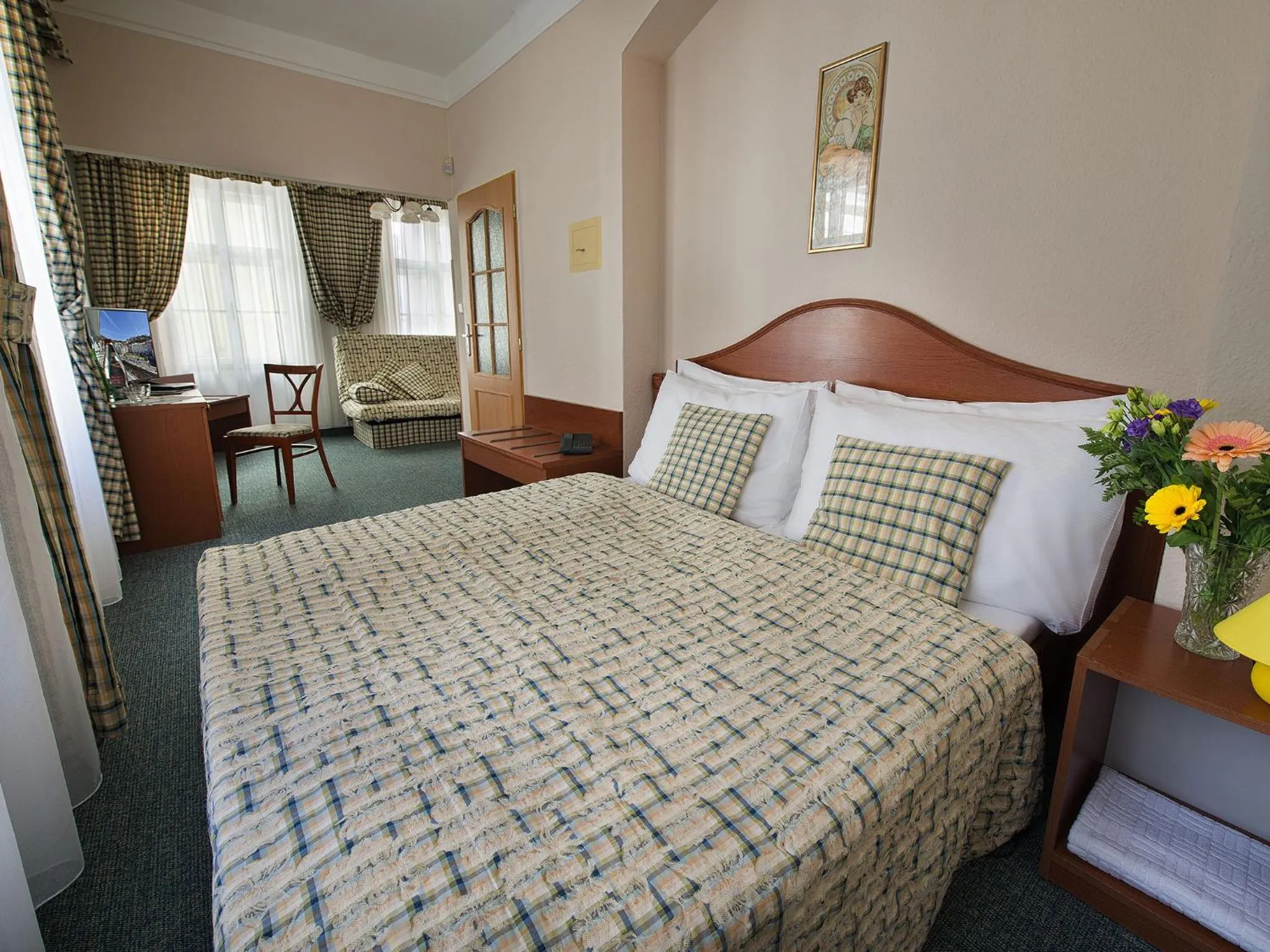 Photo of the whole room, Bed in EA Hotel Mozart