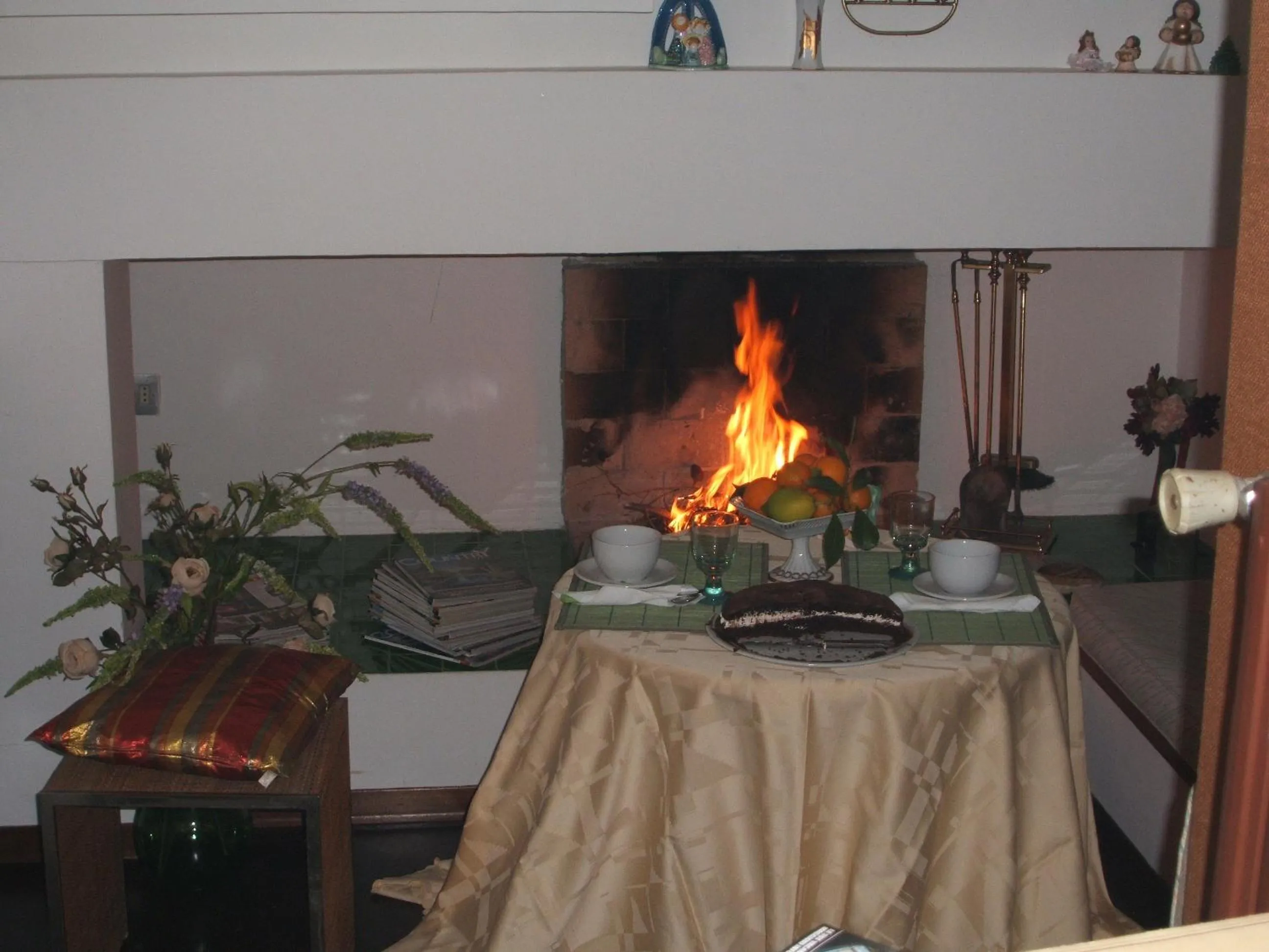 Communal lounge/ TV room in Villa Carol Appartamento e B&B