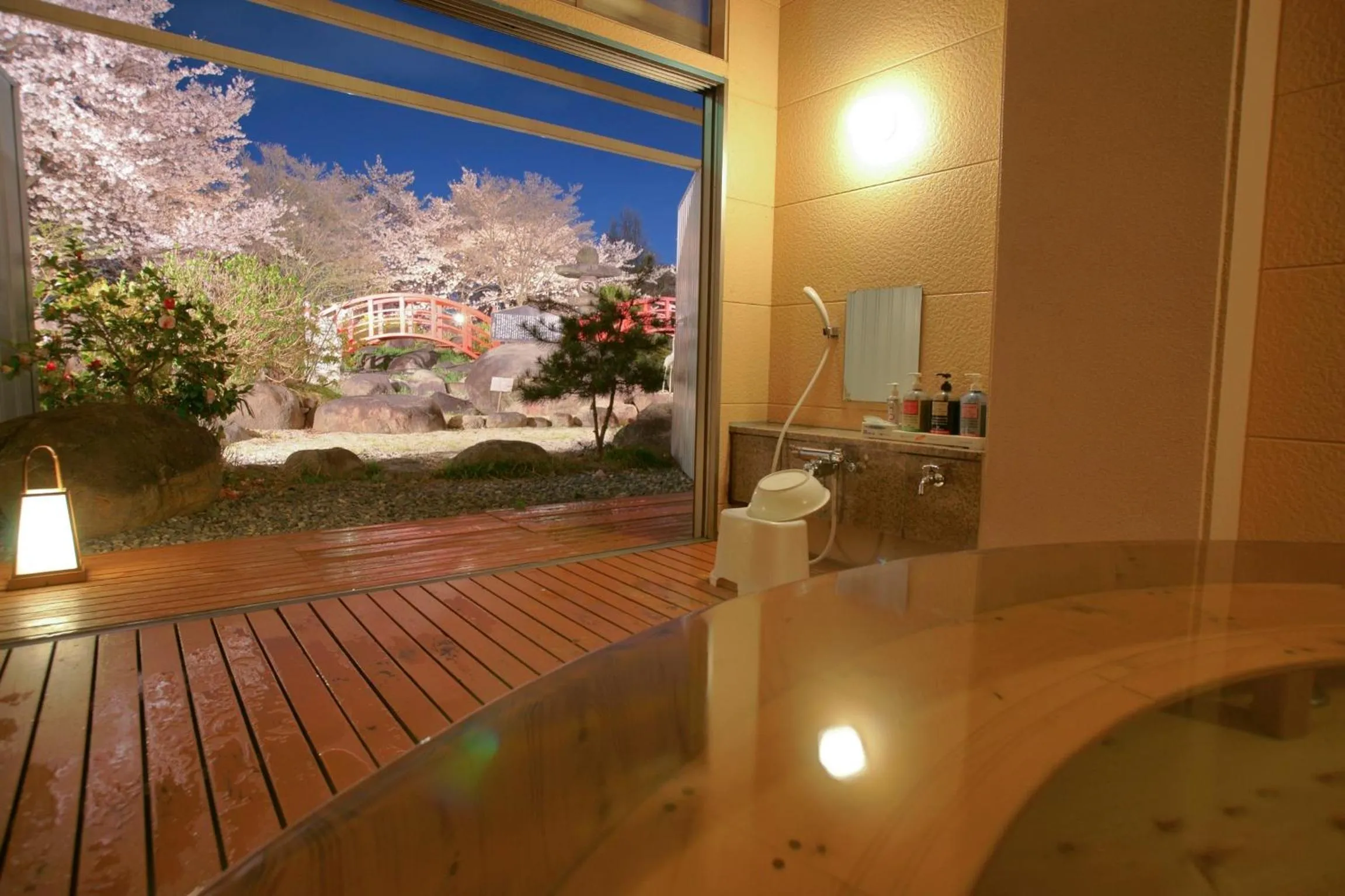 Hot Spring Bath in Hotel Kaminoyu Onsen