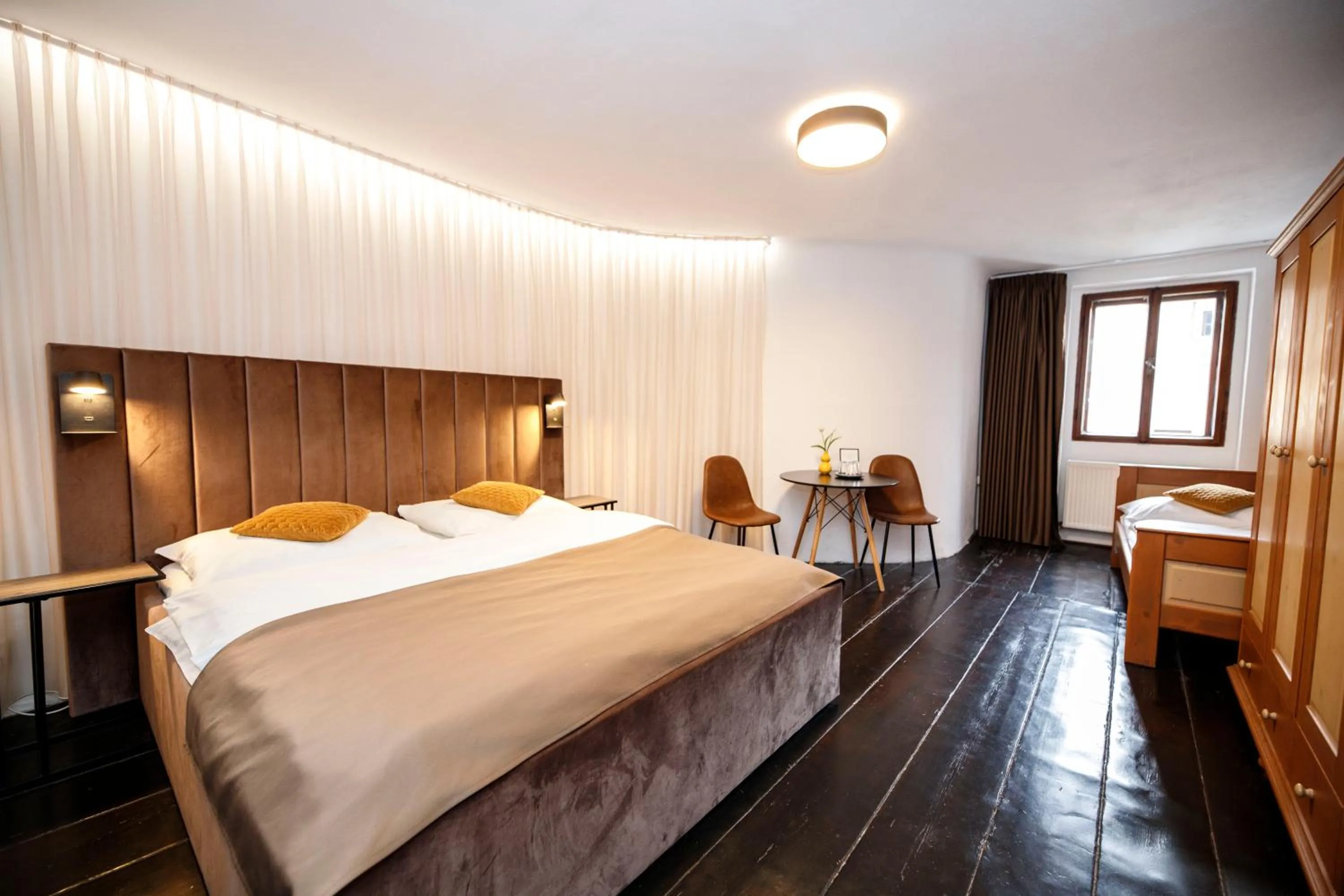 Bed in Hotel Svambersky dum