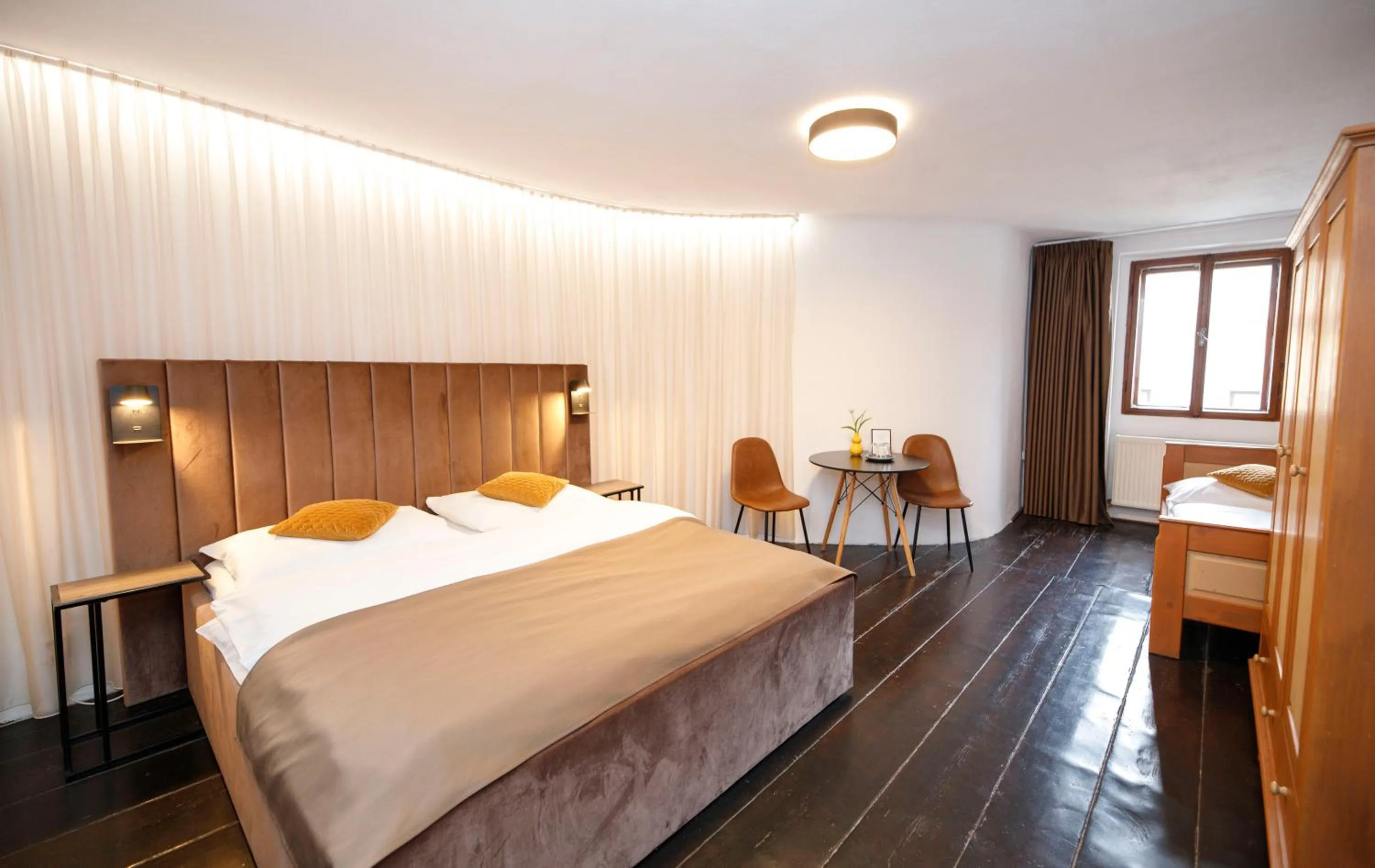 Bed in Hotel Svambersky dum