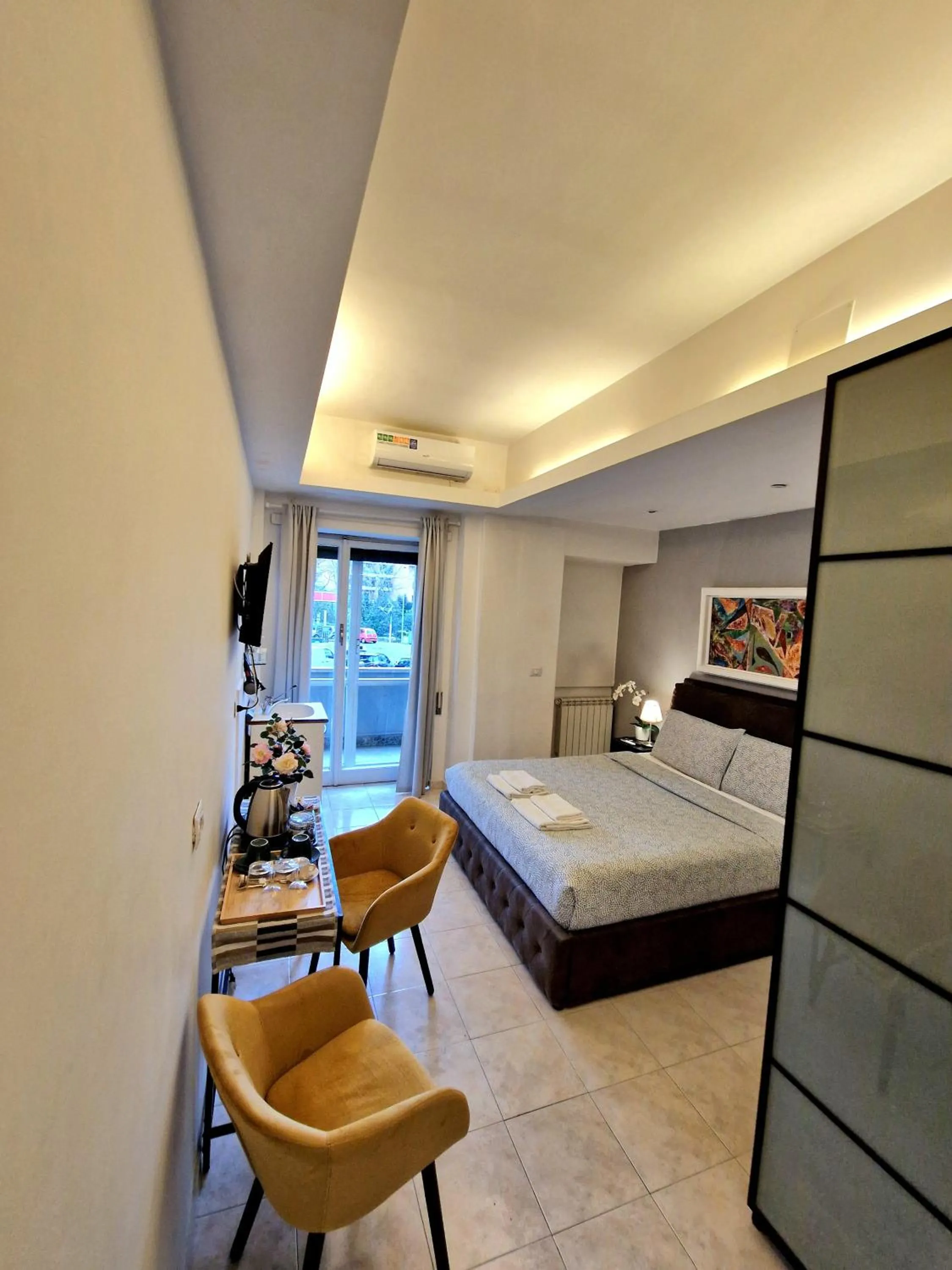 Bed in Appia Avenue 639