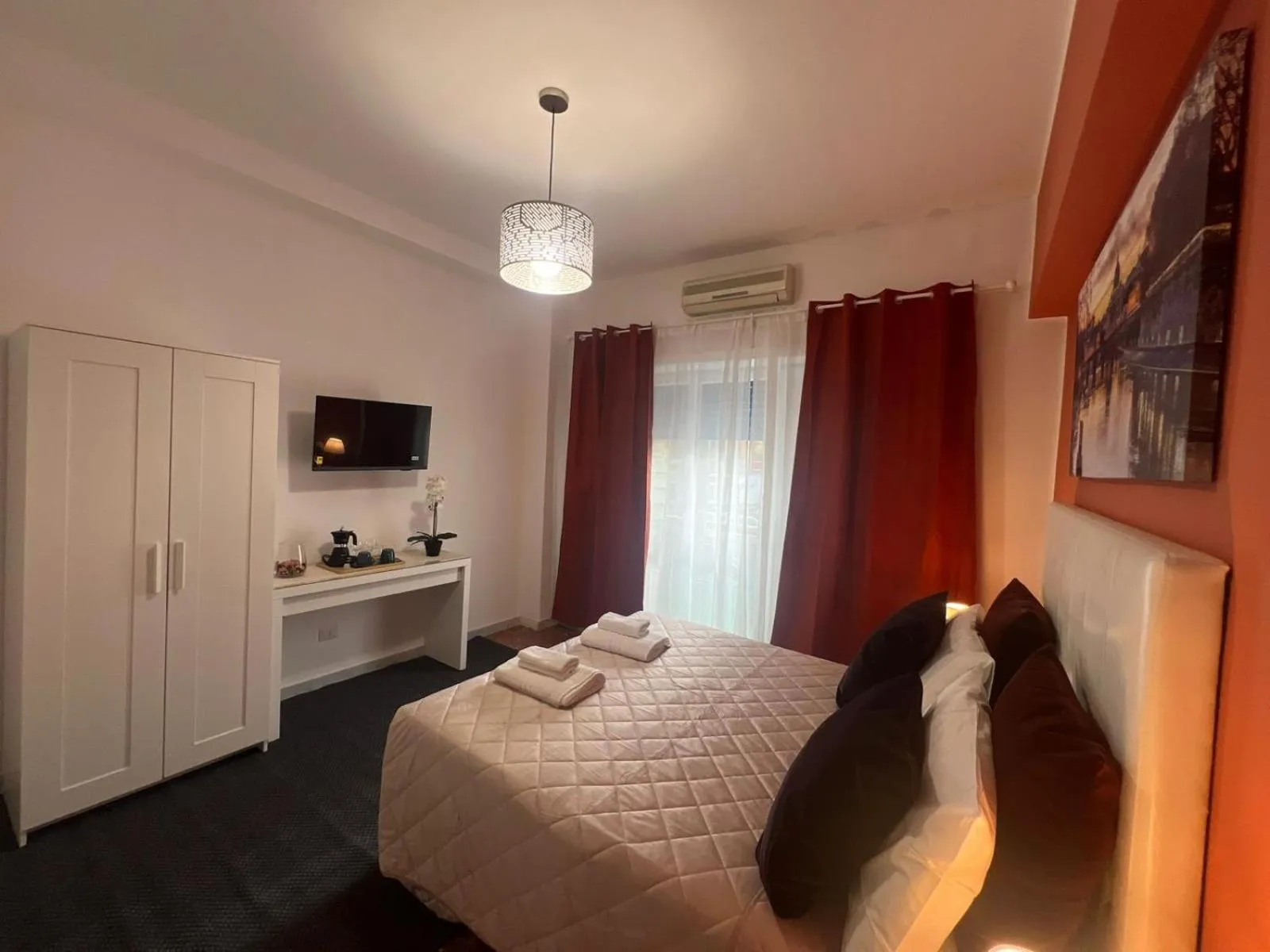 Bed in Appia Avenue 639