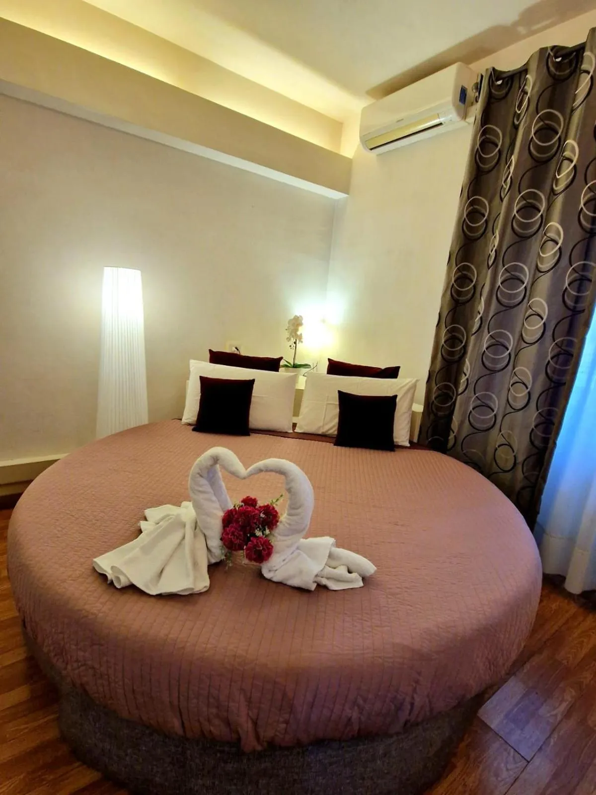 Bed in Appia Avenue 639