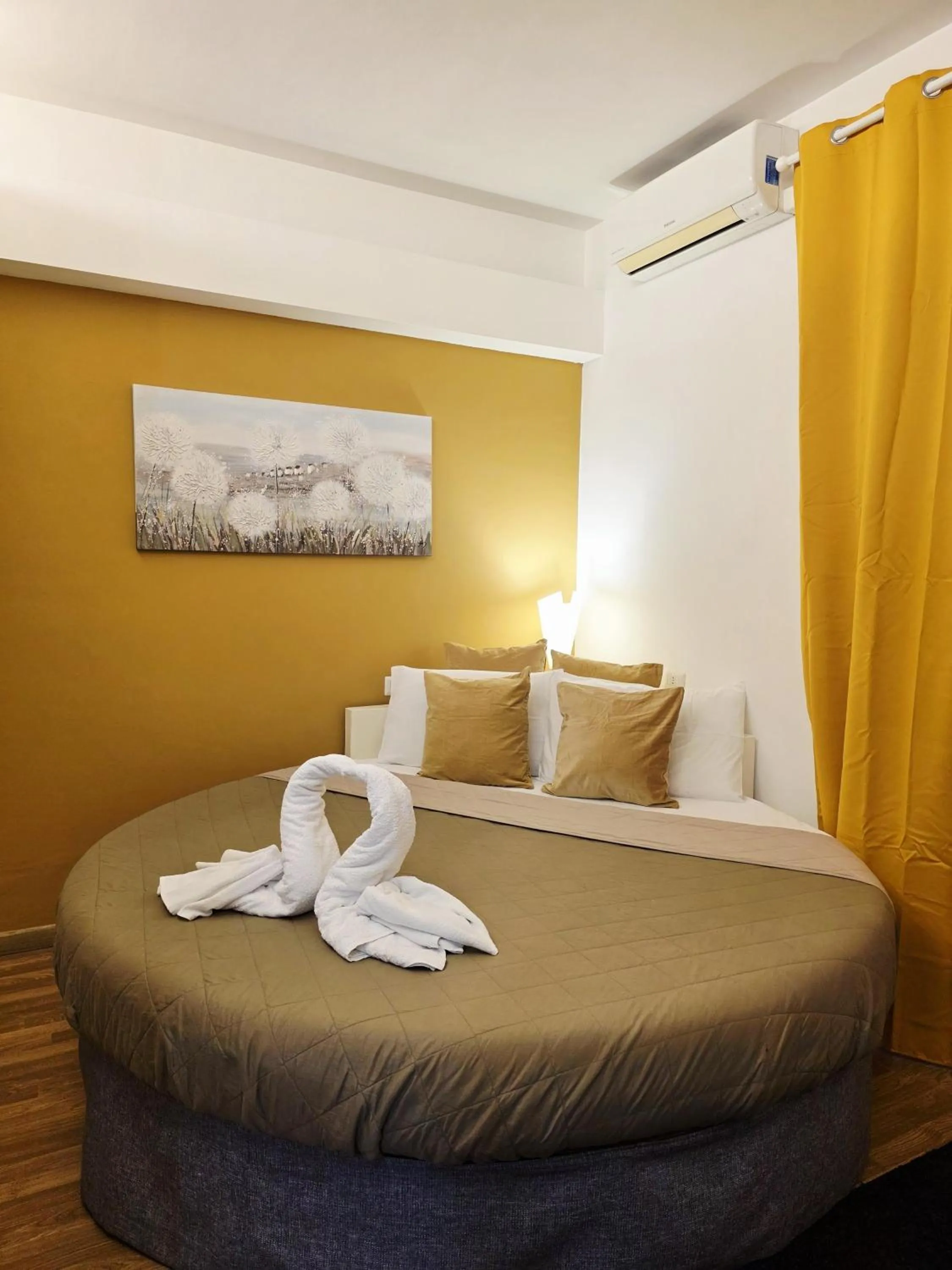 Bed in Appia Avenue 639