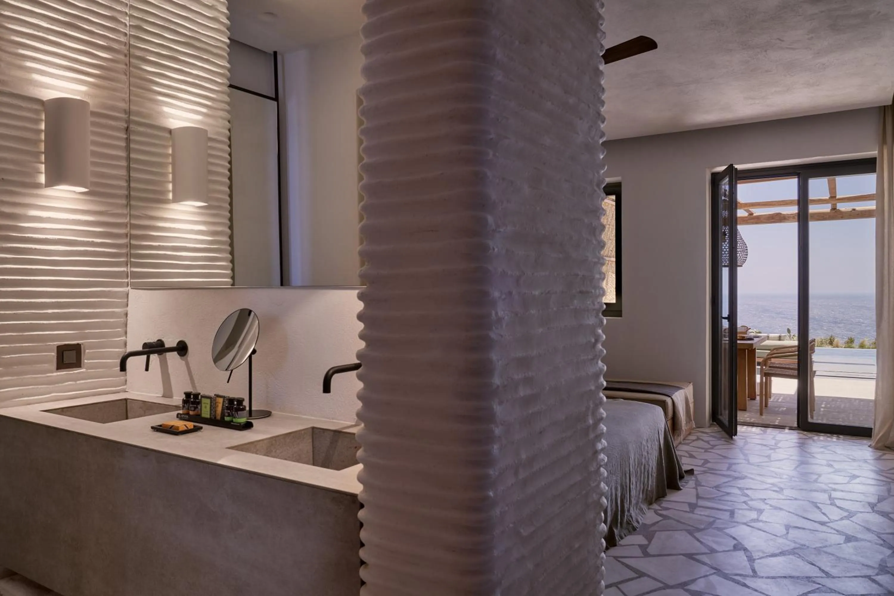 Photo of the whole room in Archipelagos All Suites