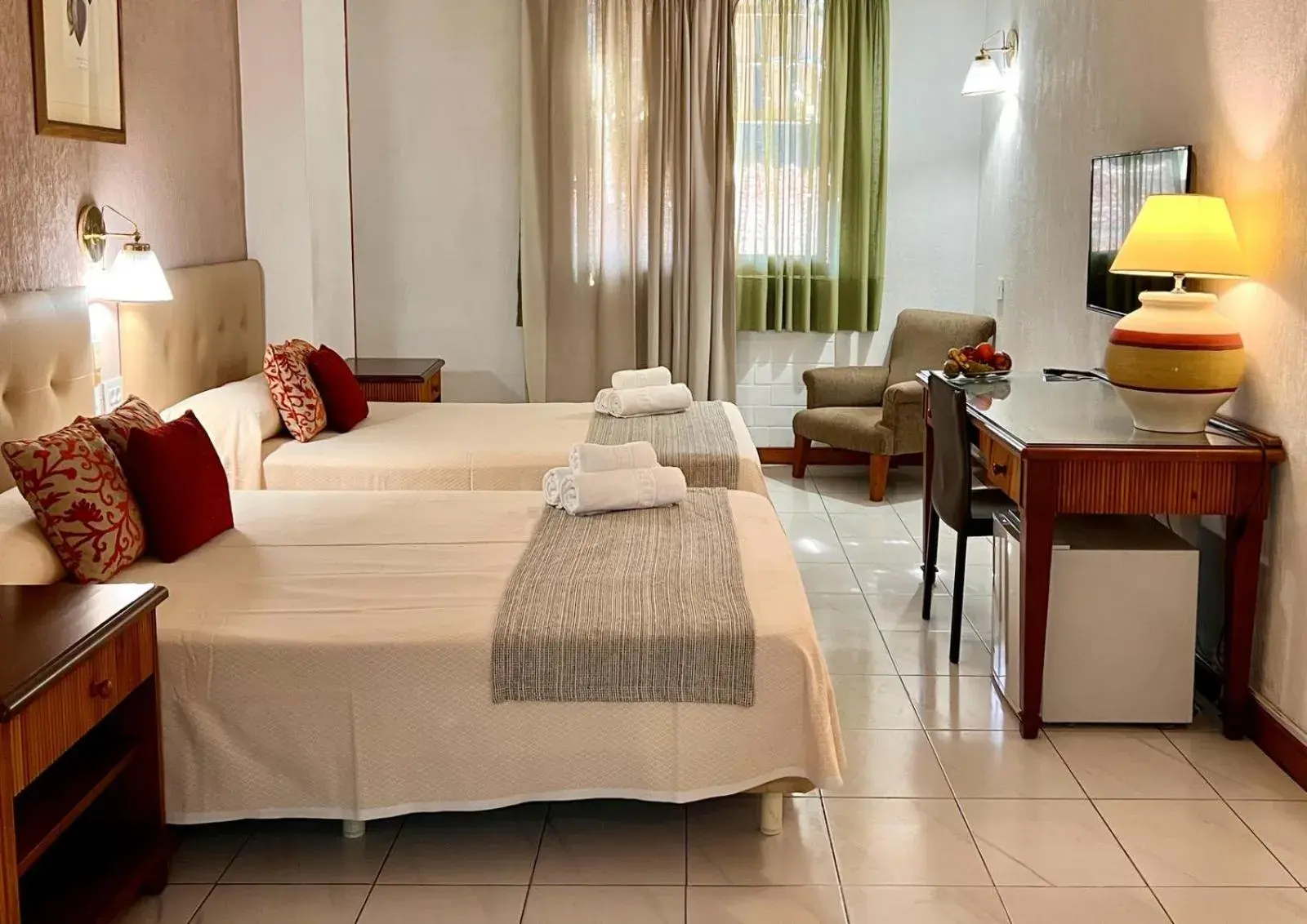 Triple Room in Hotel Atlántico Centro Triple Room in Hotel Atlántico Centro