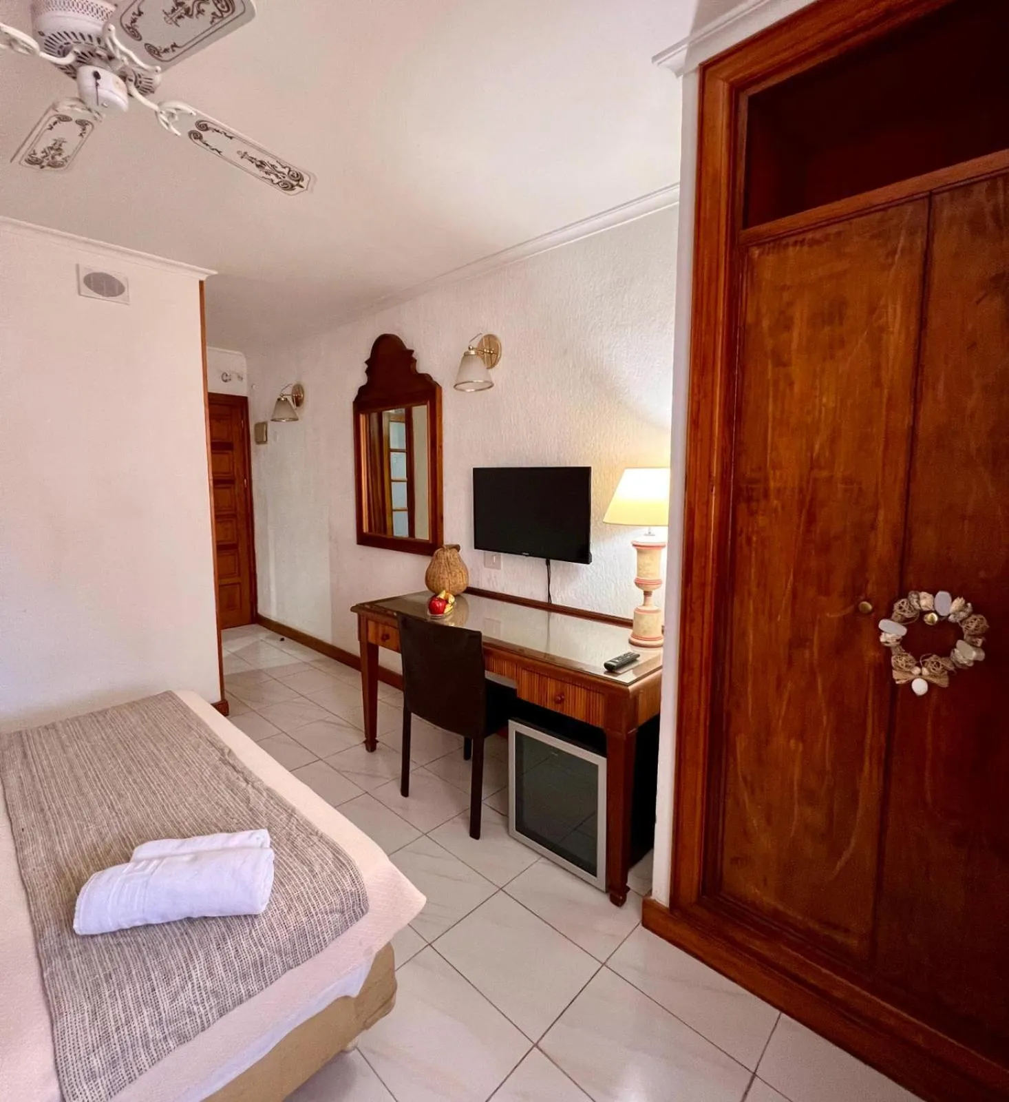 Decorative detail, Bed in Hotel Atlántico Centro