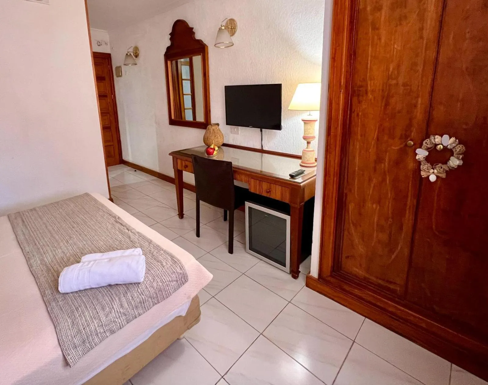 Decorative detail, Bed in Hotel Atlántico Centro