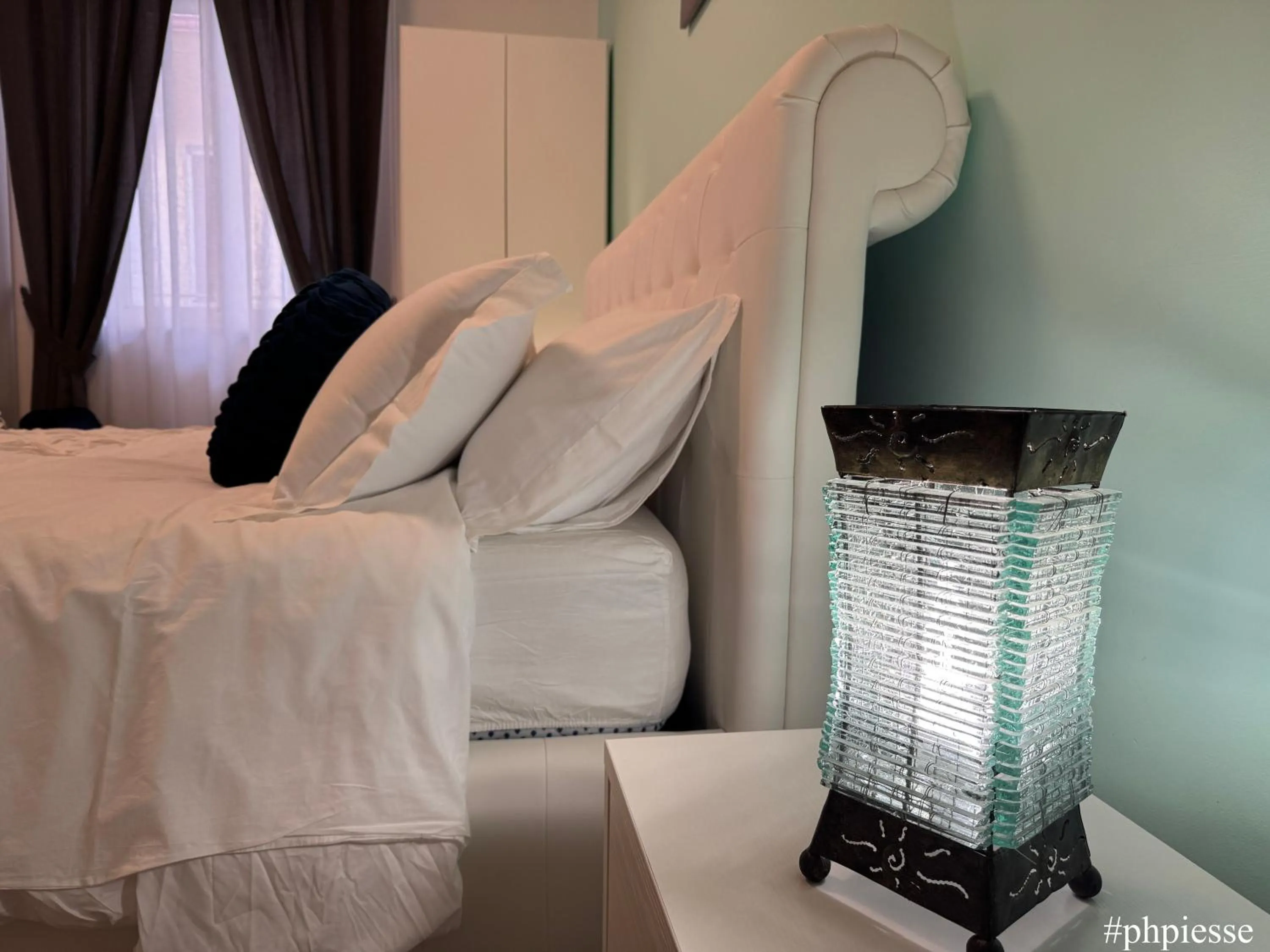 Bed in Emerella Luxury Suites-Siderno Lungomare