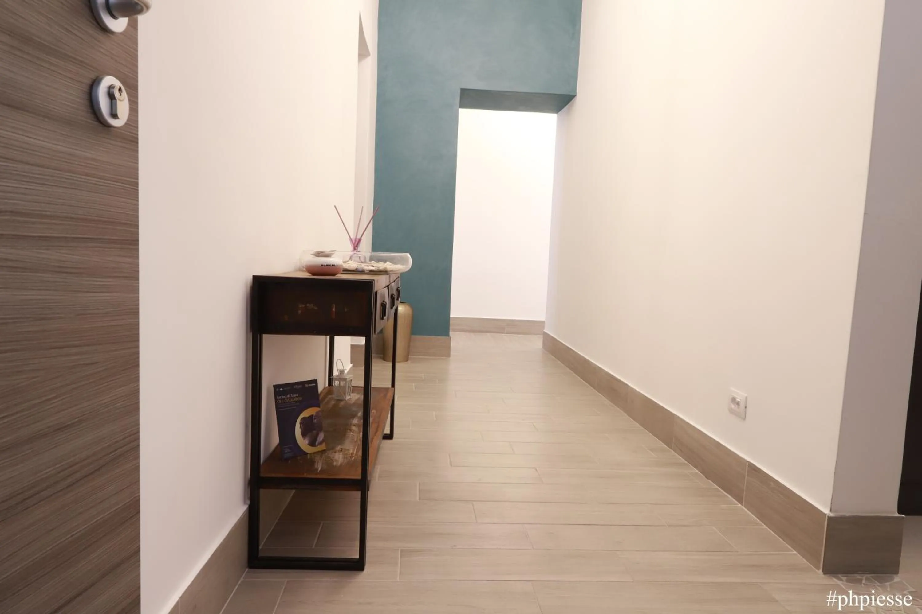 Facade/entrance in Emerella Luxury Suites-Siderno Lungomare