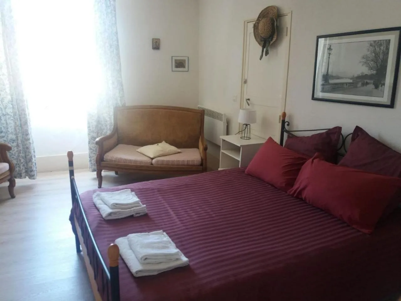 Bedroom, Bed in Chateau View Chambres d'hôtes