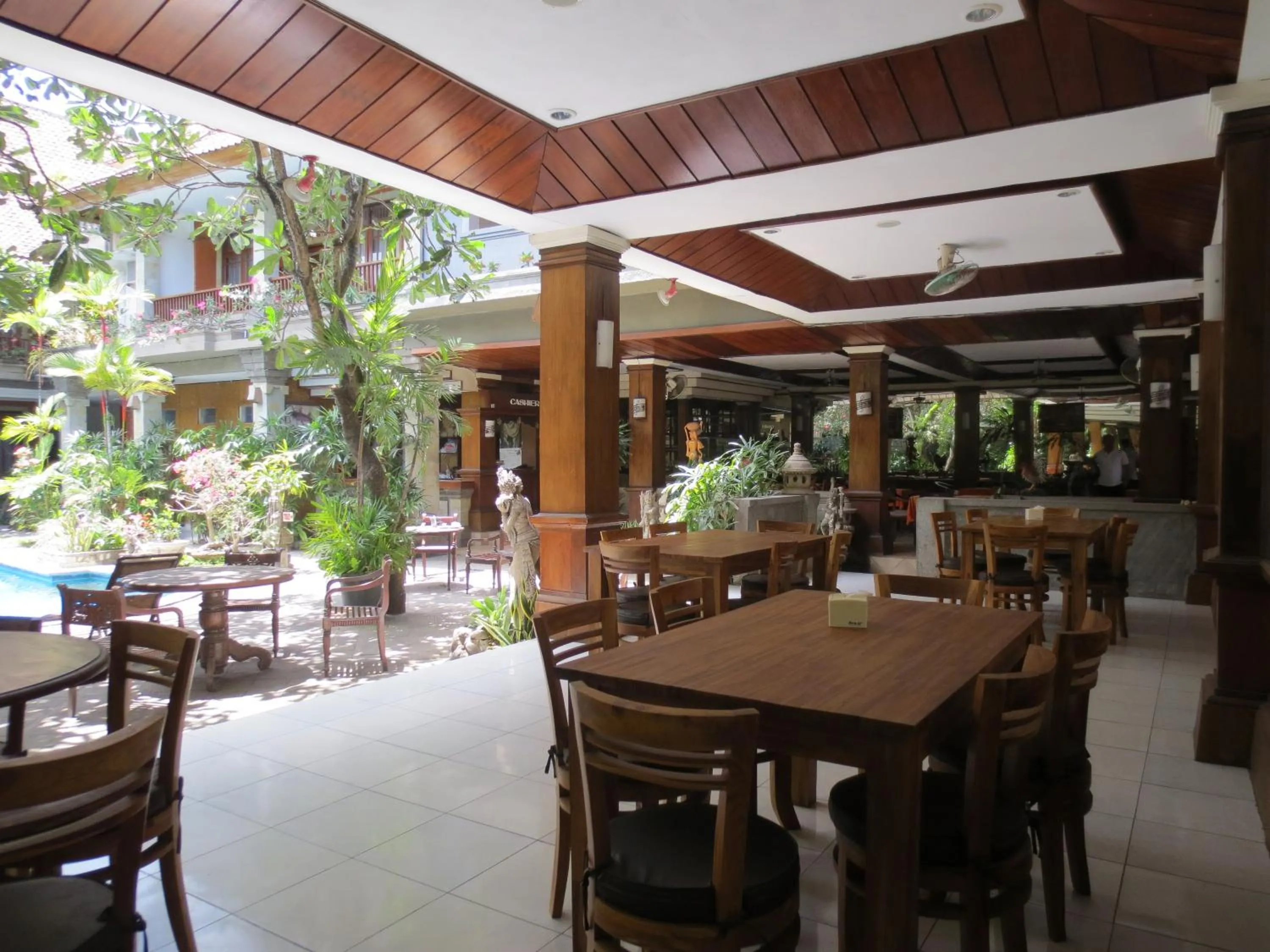 Restaurant/places to eat in Swastika Guesthouse Sanur