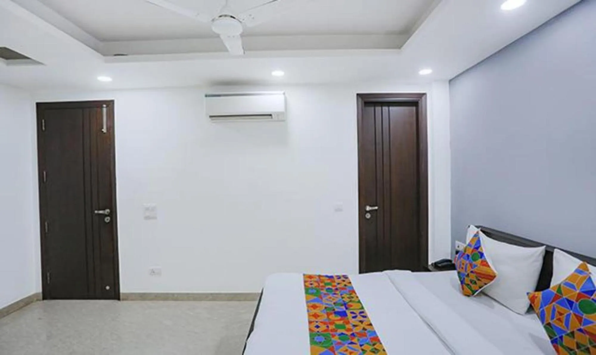 Bed in Via Dream Living