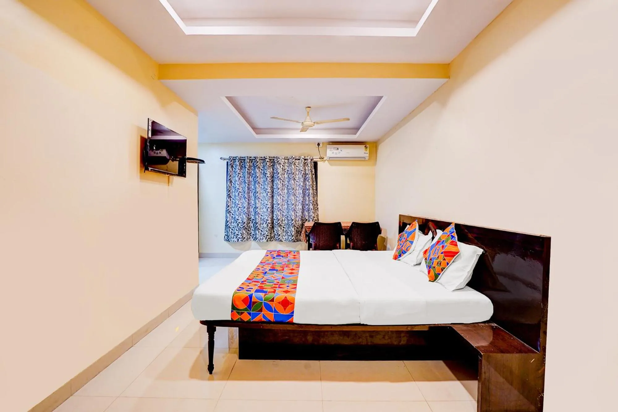 Bed in FabHotel Chetan Executive
