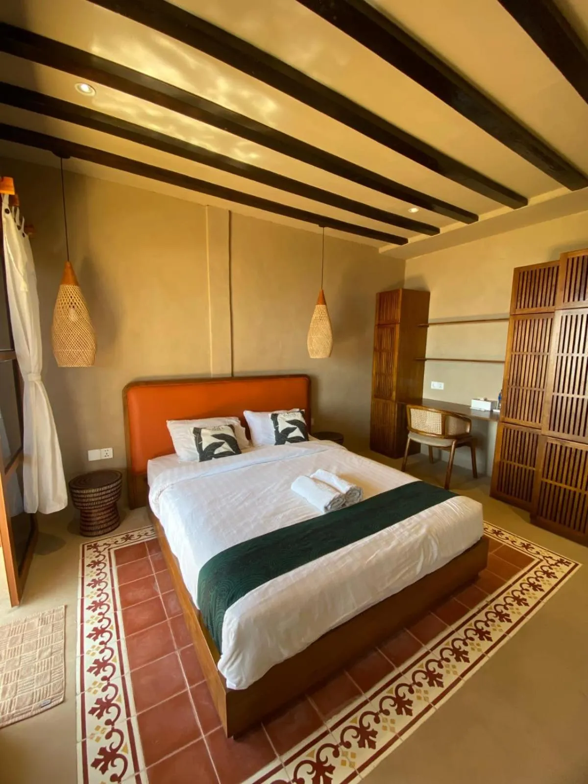 Bed in Cabana Surf and Stay