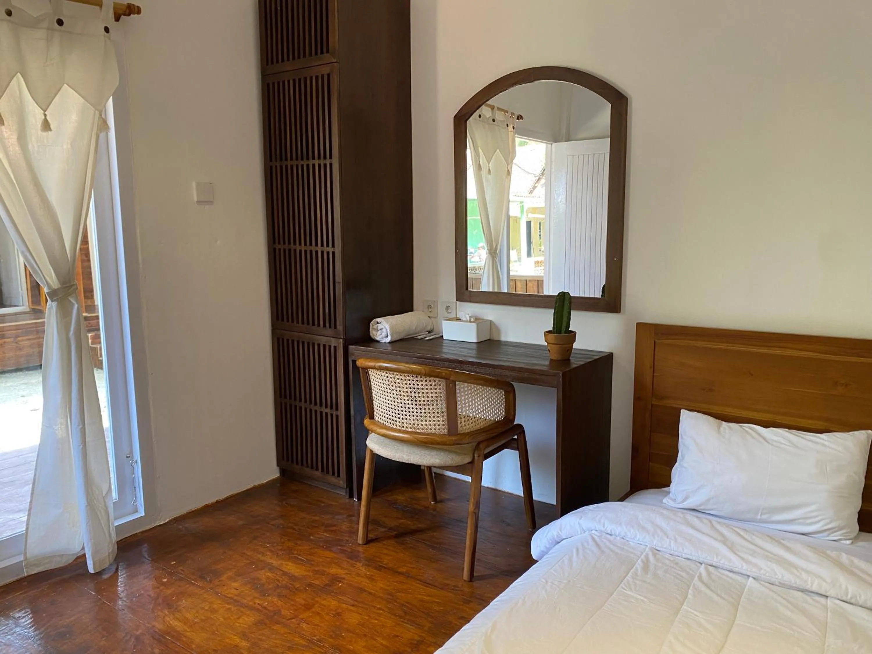 Bed in Cabana Surf and Stay